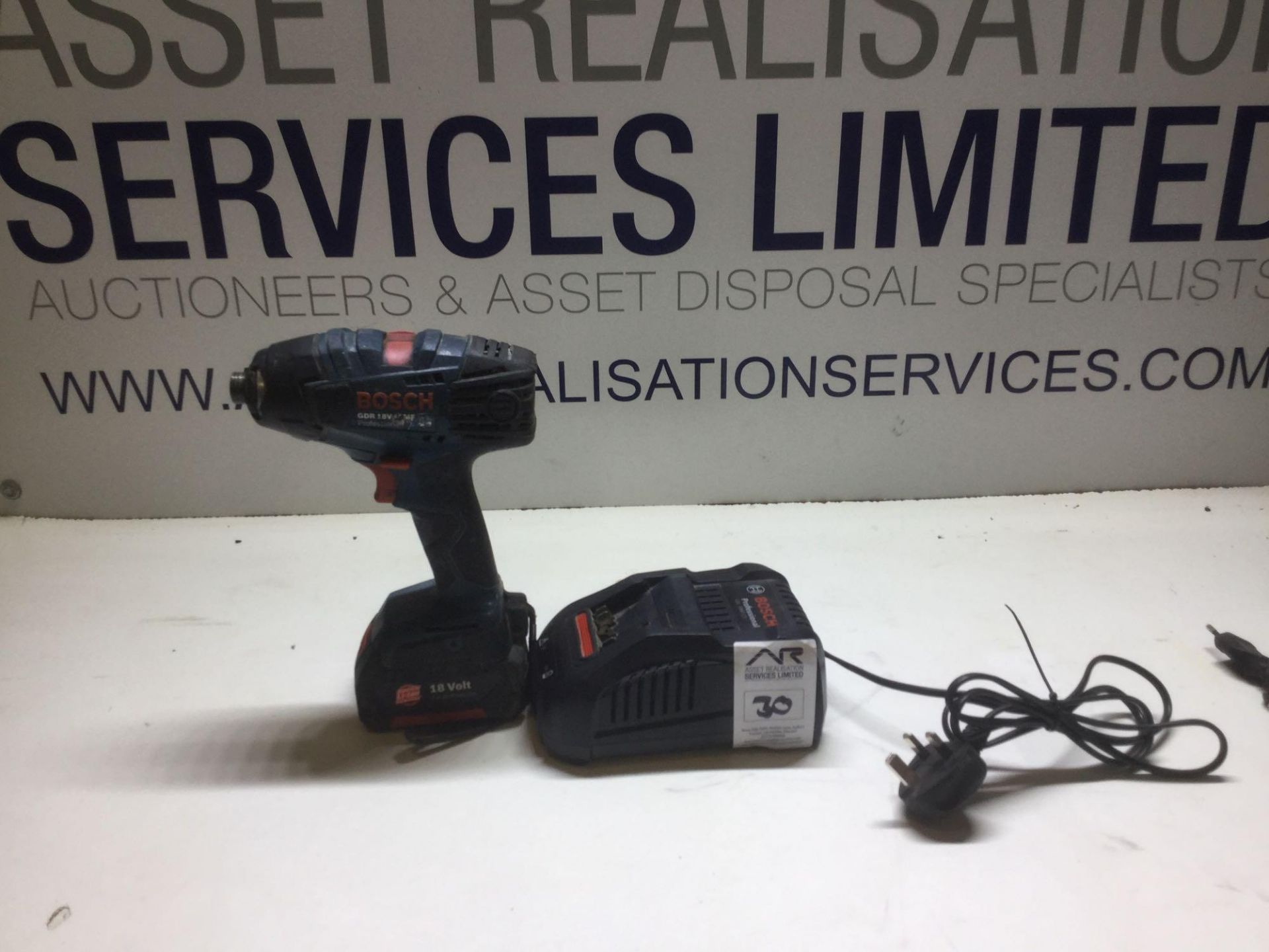 Bosch GDR 18v Tec Drill with Charger & 2.6v Battery