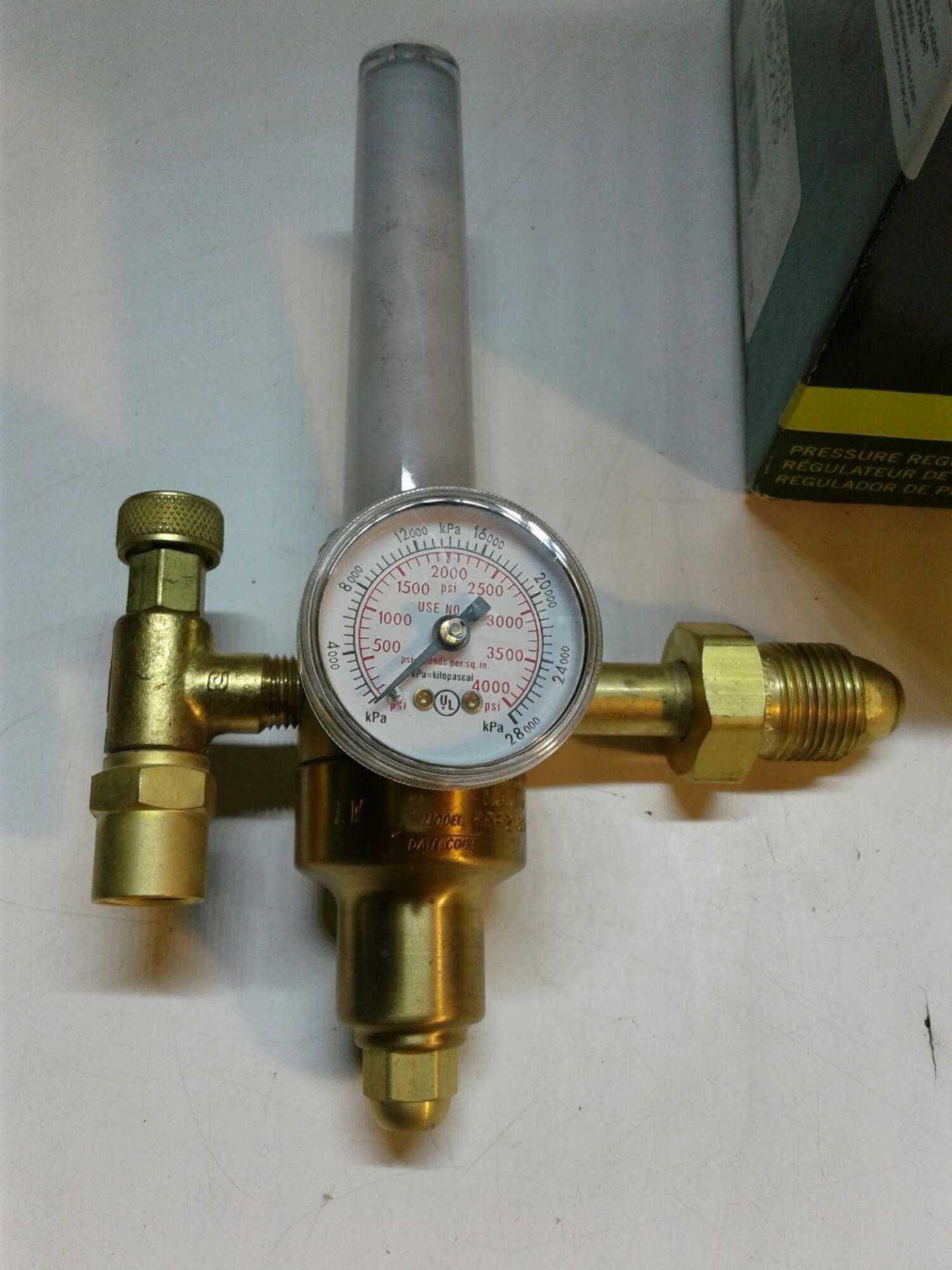 Victor Pressure Regulator - Image 2 of 2