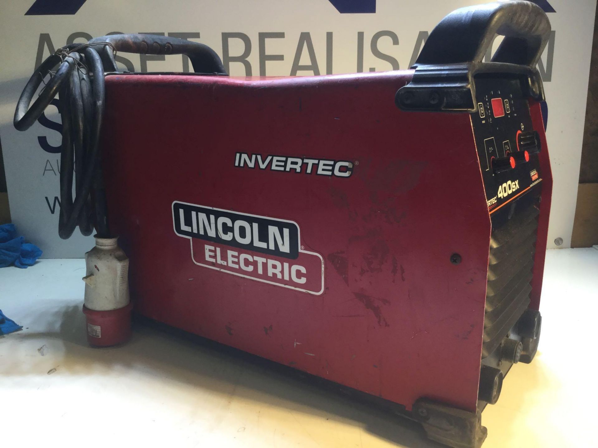 Lincoln Electric Invertec 400sx Welder 3phase