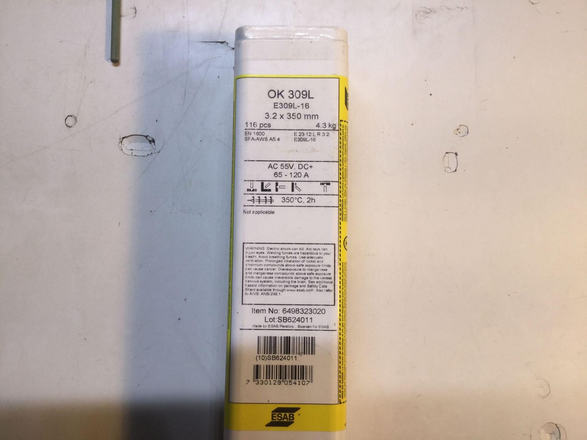 Esab 3.2 x 350mm Eletrode / Stick Rods x116 Per box - Image 2 of 2