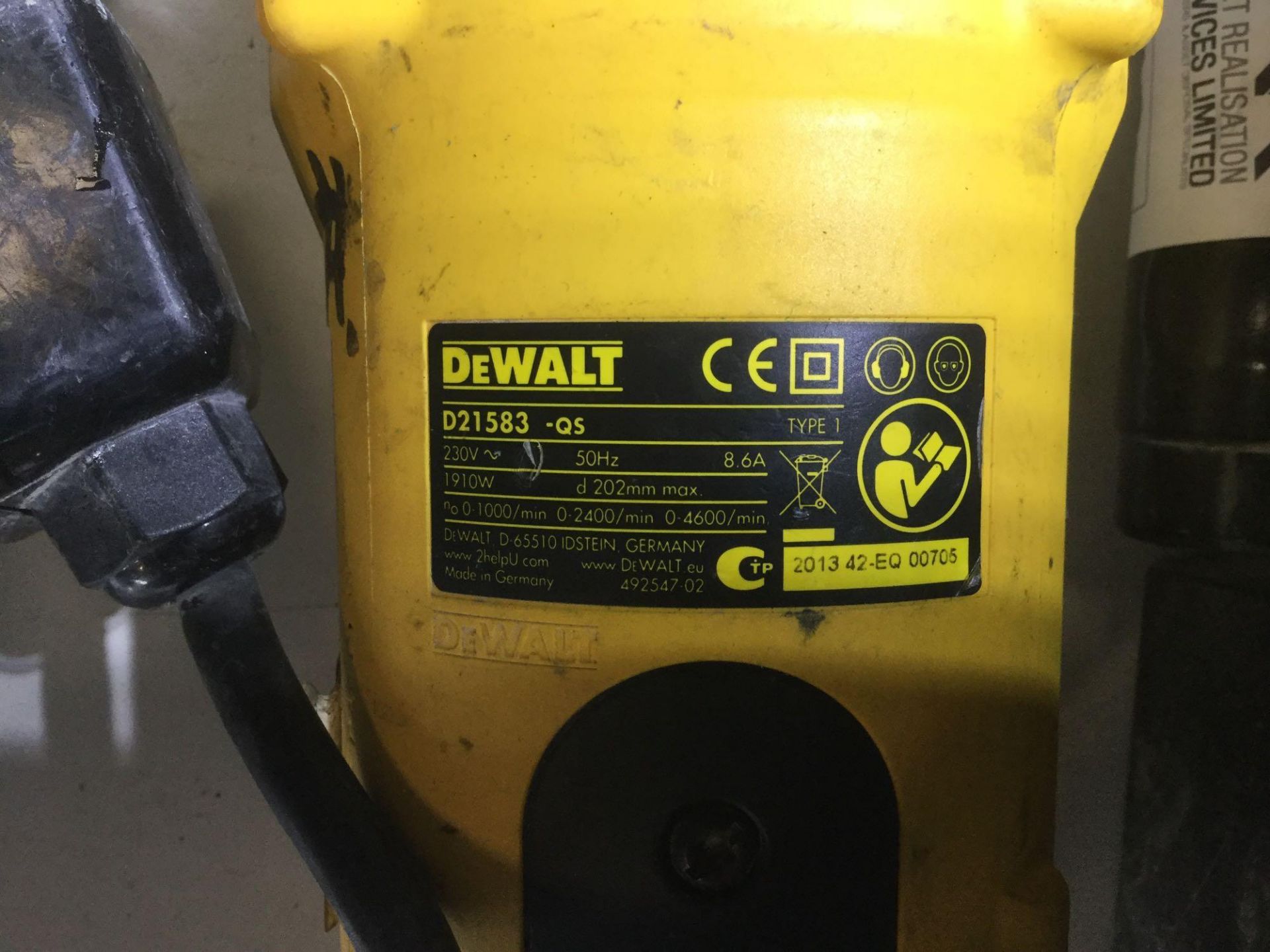 DeWalt core drill model D21583 â€“ QS 200volts - Image 3 of 3