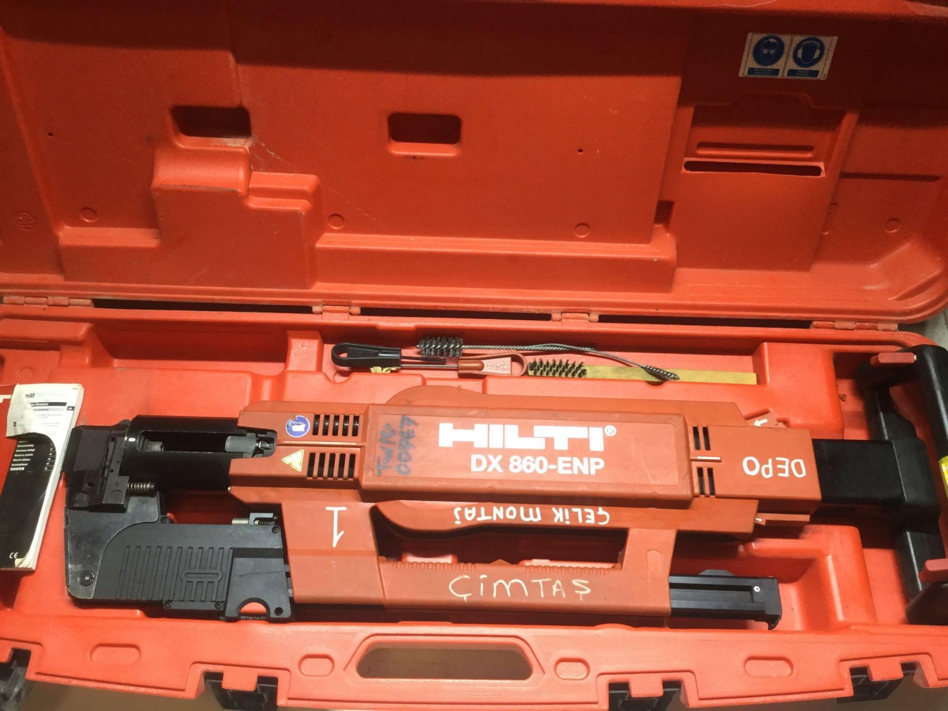 Hilti DX860EMP power activated fastening tool - Image 2 of 3