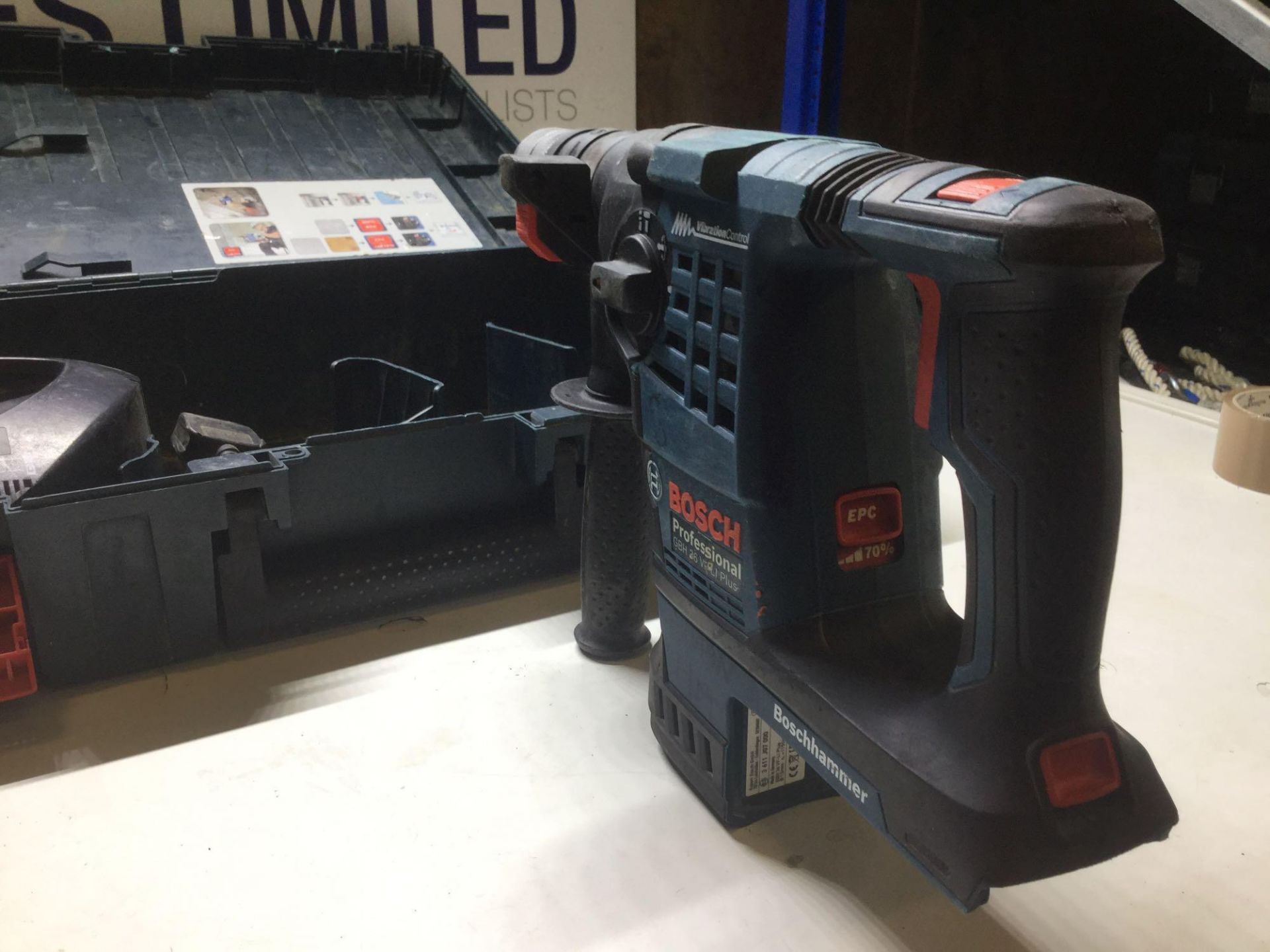 Bosch pro GBH 36v VF-li Plus SDS Hammer Drill With standard chuck c/w Charger & Battery - Image 5 of 6