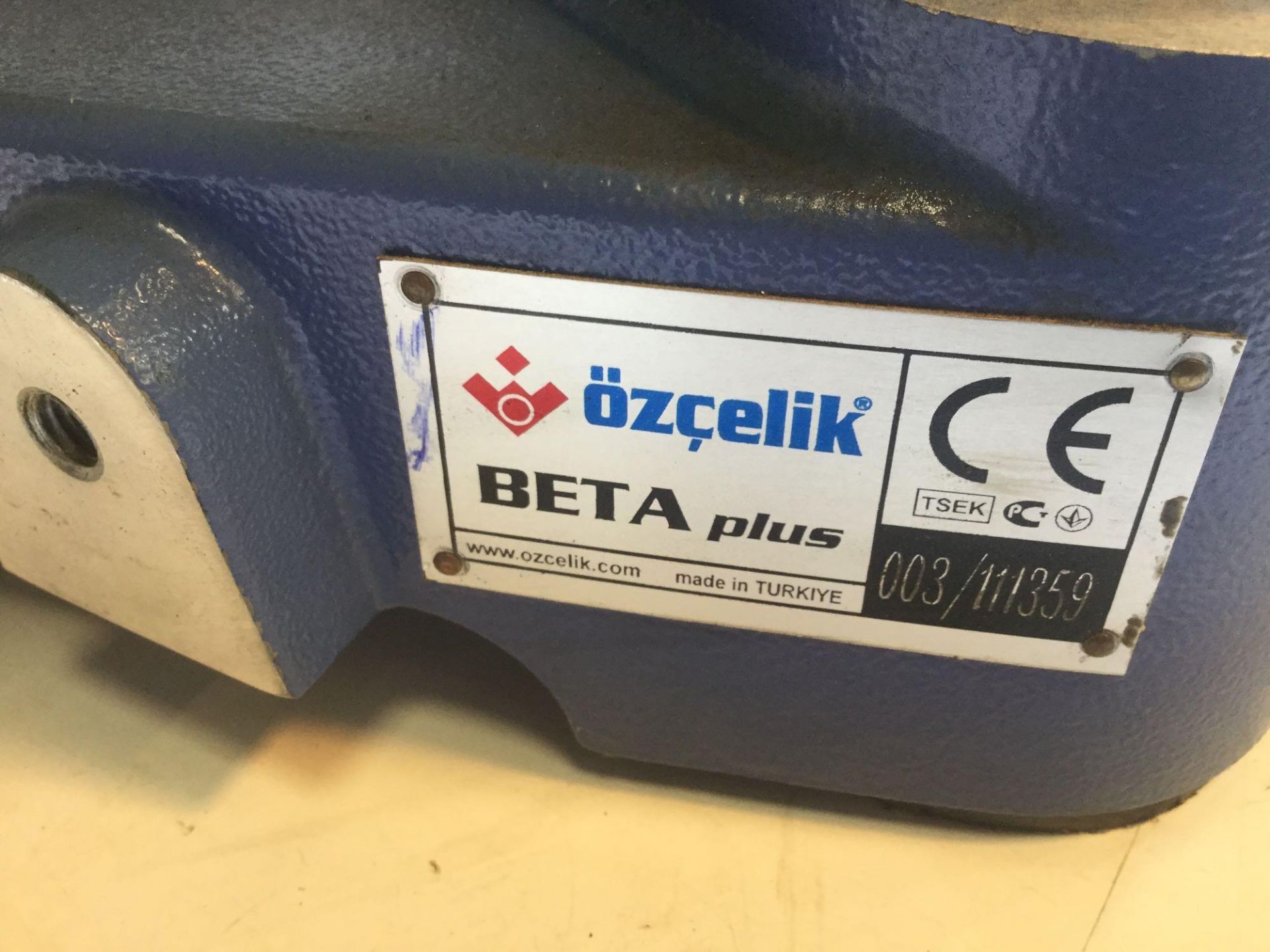 Ozcelik portable miter saw machine with tilting head model beta plus - Image 4 of 5