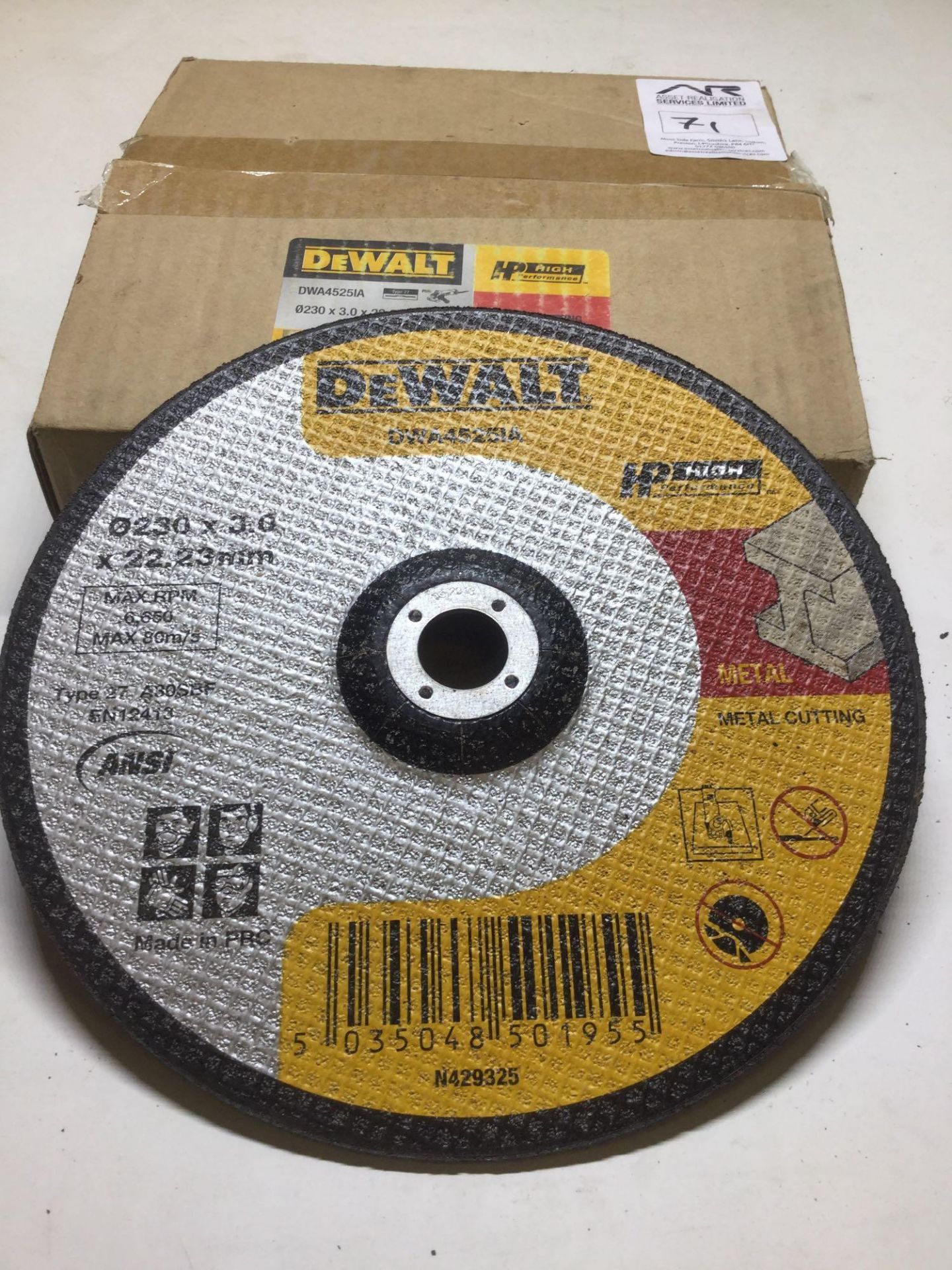 Dewalt 9â€ Metal Cutting Discs x10 per Box