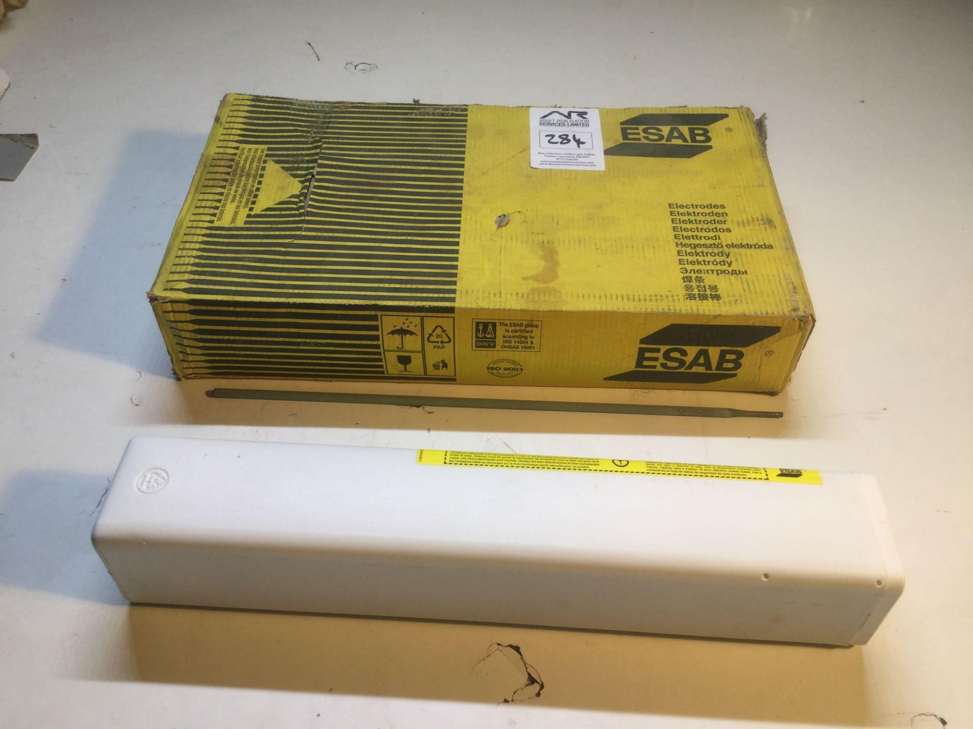 116x3 Esab 3.2 x 350mm Eletrode / Stick Rods x116 Per box - Image 2 of 2