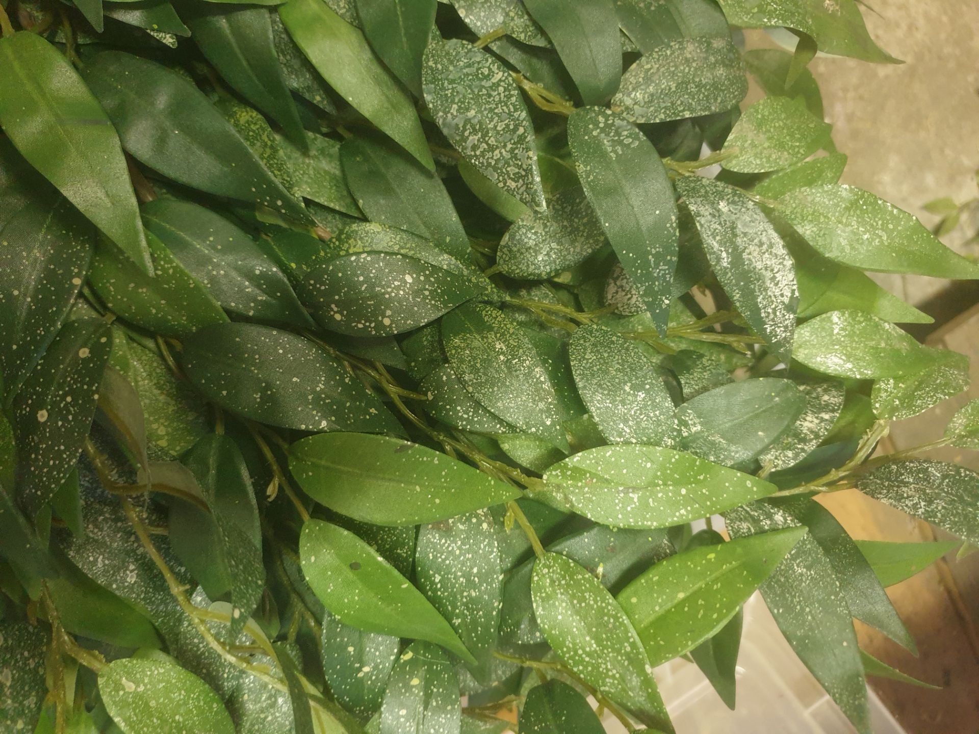 20 Pieces Artificial Smilax Foliage - Image 3 of 3