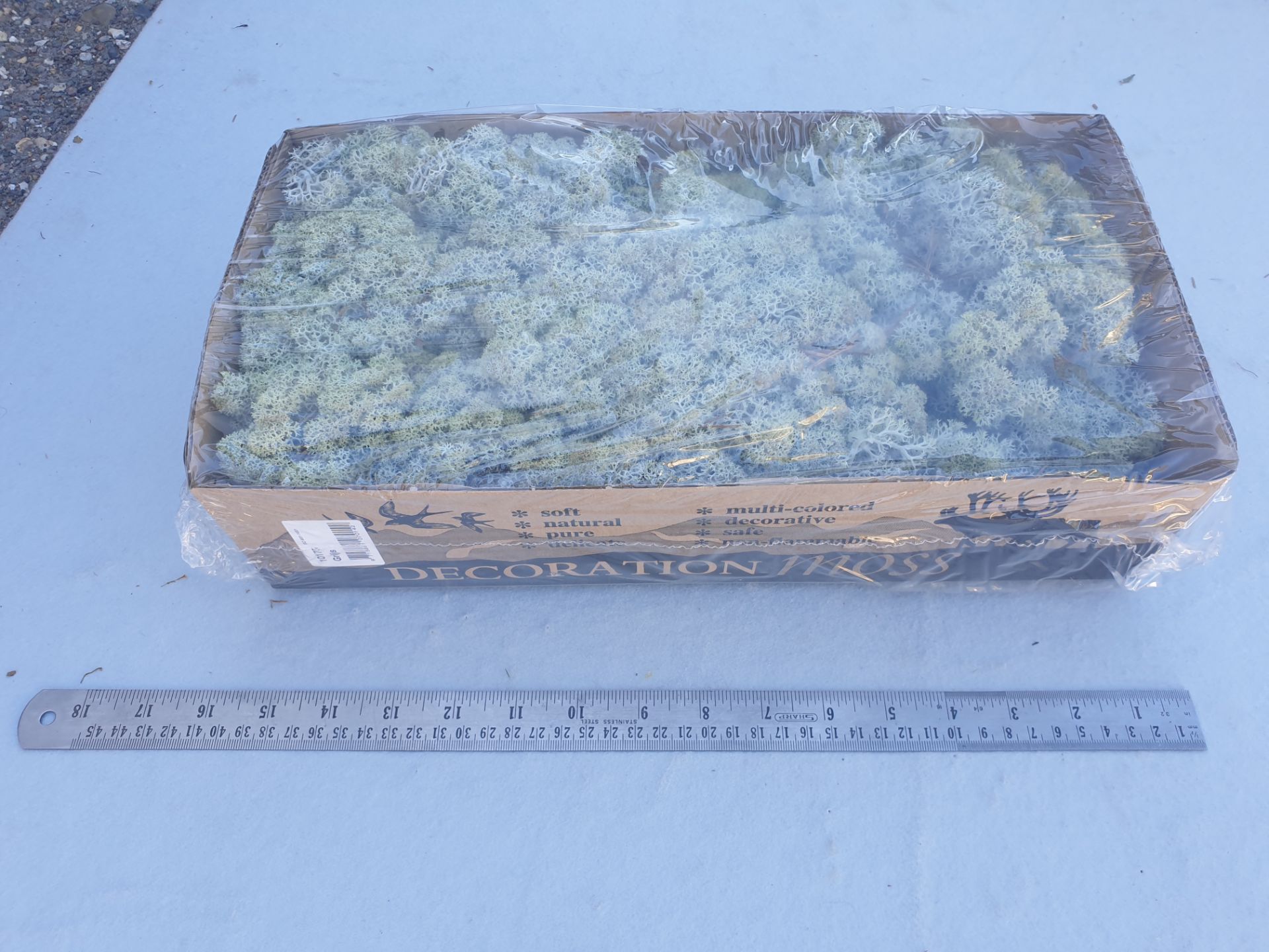 1 Box of Reindeer moss - Grey - Image 2 of 2