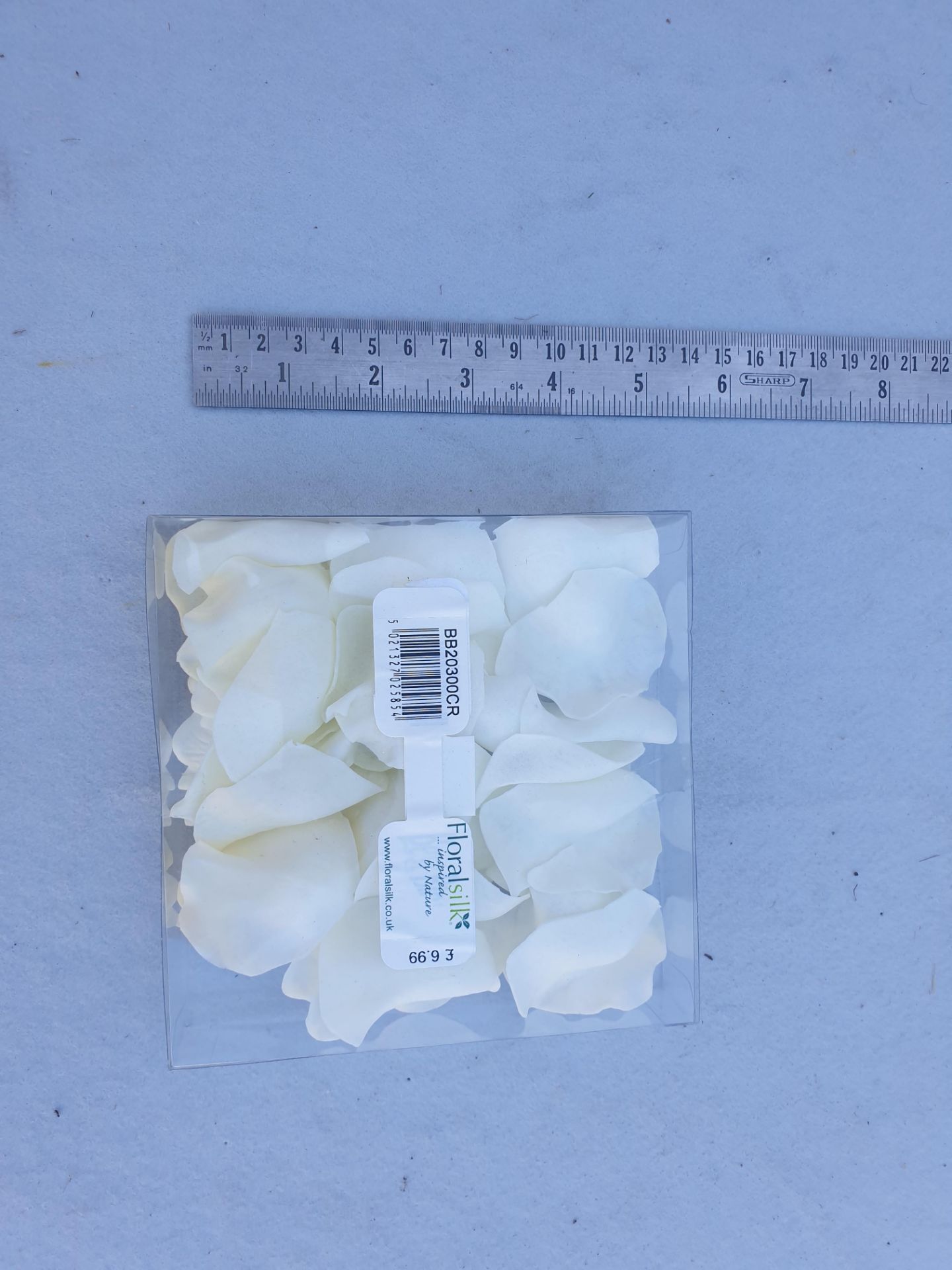 1 x 24 pack of Fake Cream Rose Petals