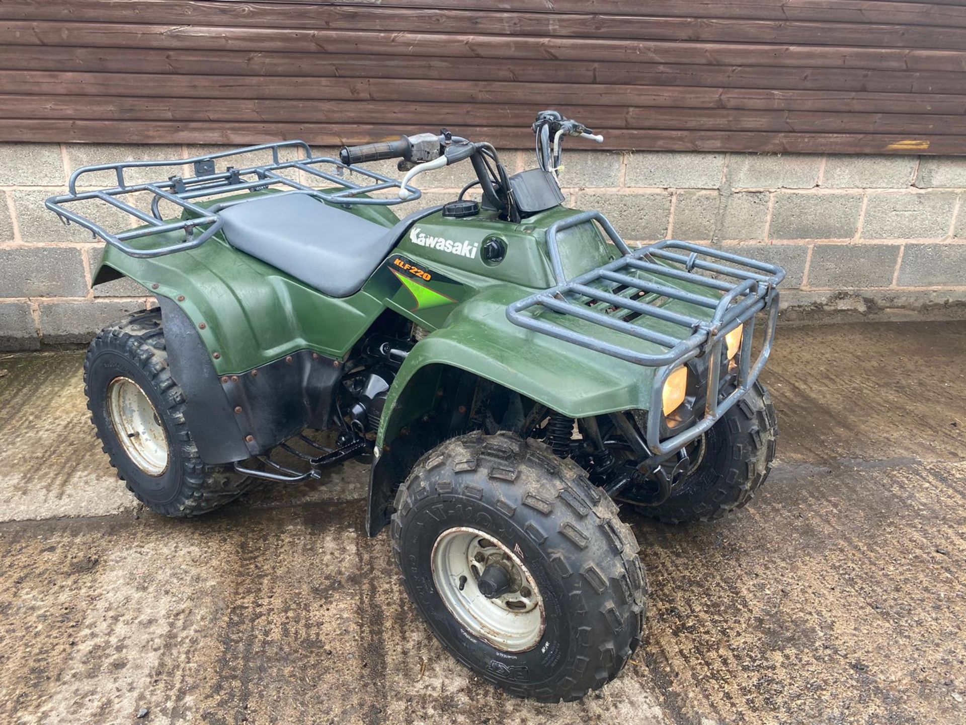 Kawaskai KLF220 Farm Quad 2000 - Image 6 of 6