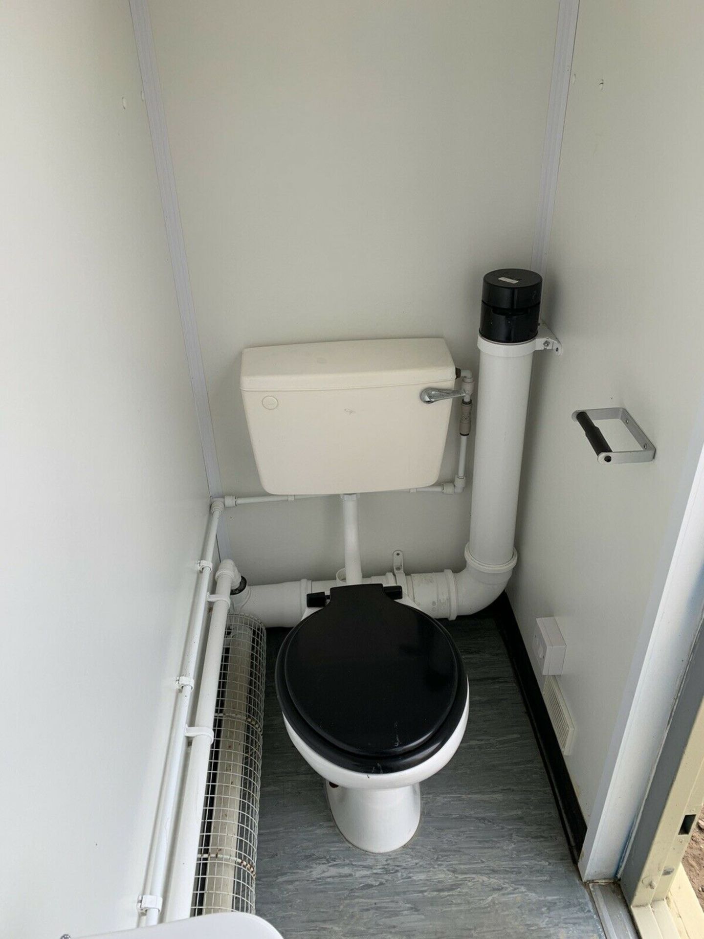 Portable Toilet Block 12ft - Image 6 of 11