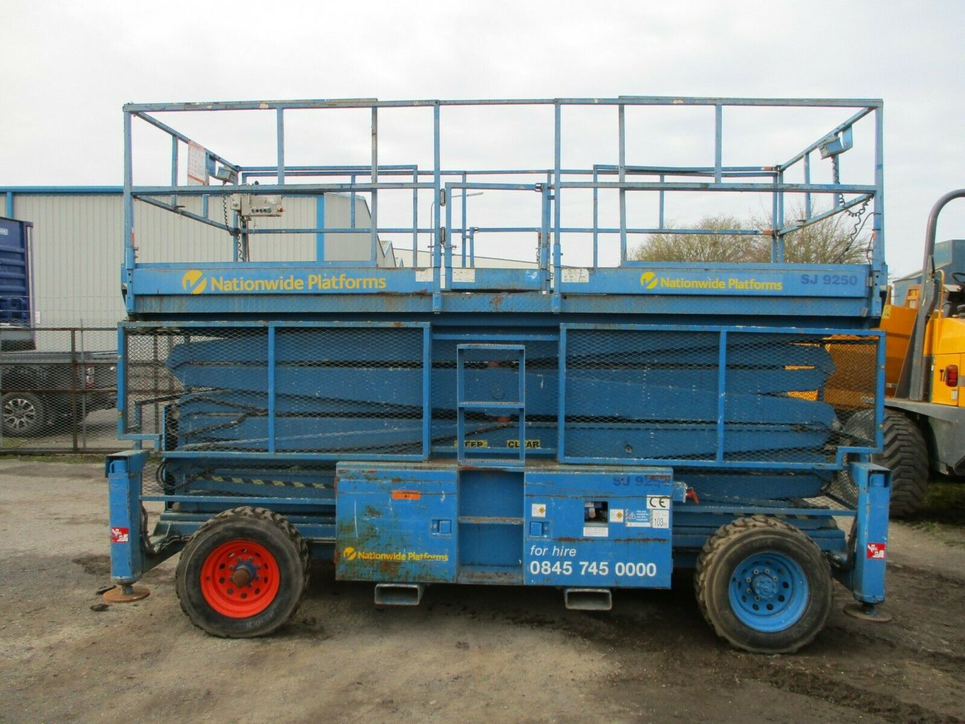 2007 Skyjack SJ9250 4wd Scissor Lift - Image 2 of 8