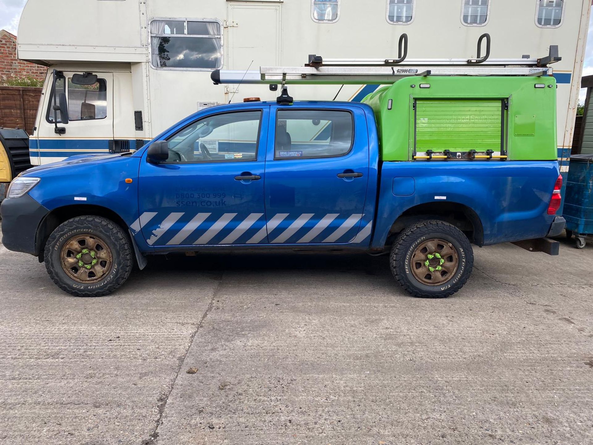 2014 Toyota Hilux Pick Up - Image 7 of 19