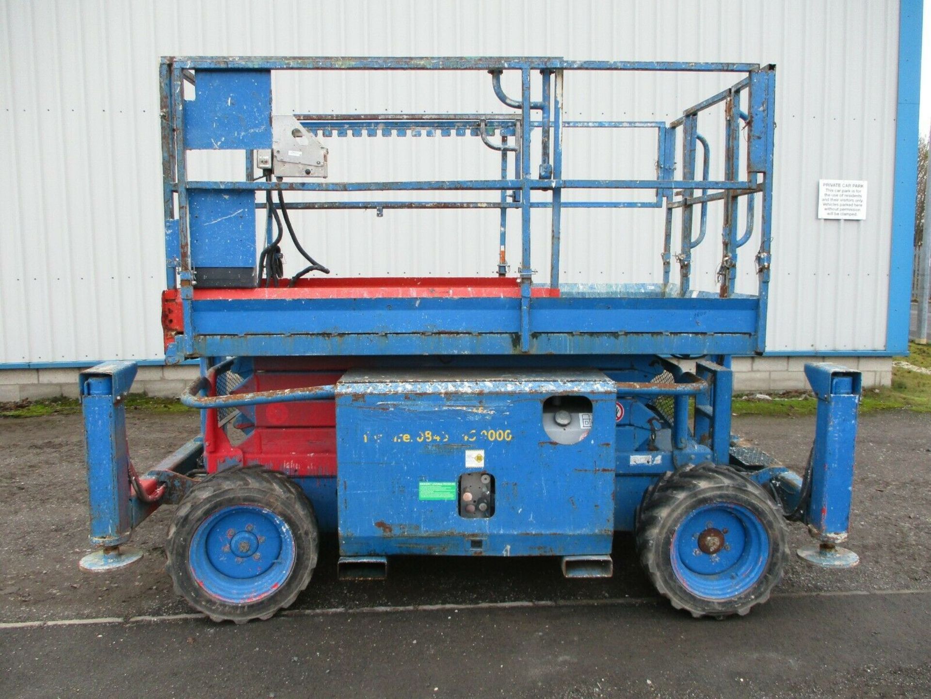 2007 Skyjack 6826 RT 4wd Scissor Lift Access Platform Cherry Picker MEWP Genie