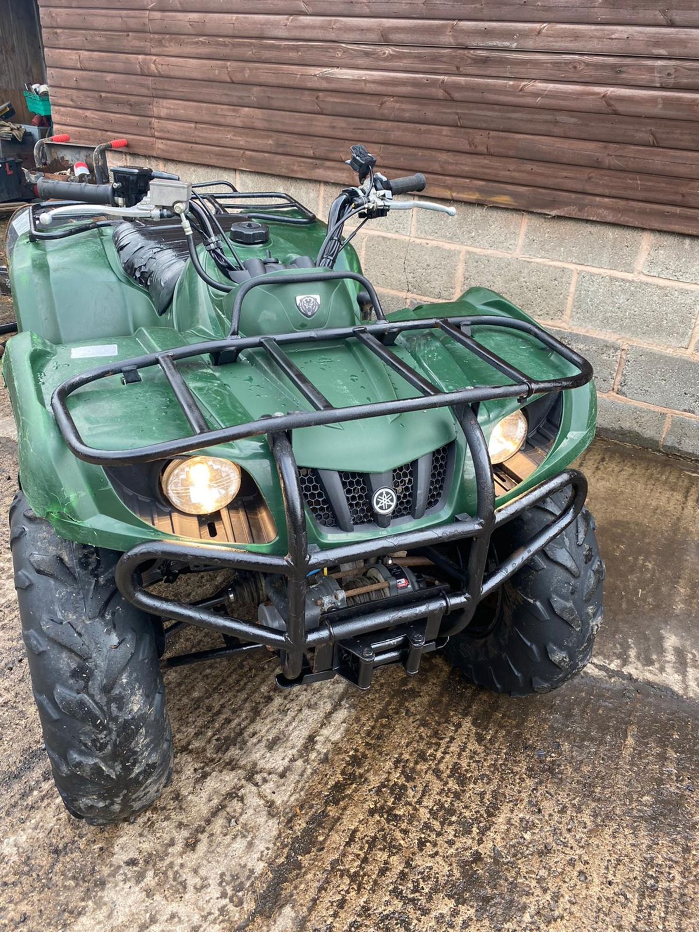 Yamaha Grizzly 350 Farm Quad - Image 7 of 11