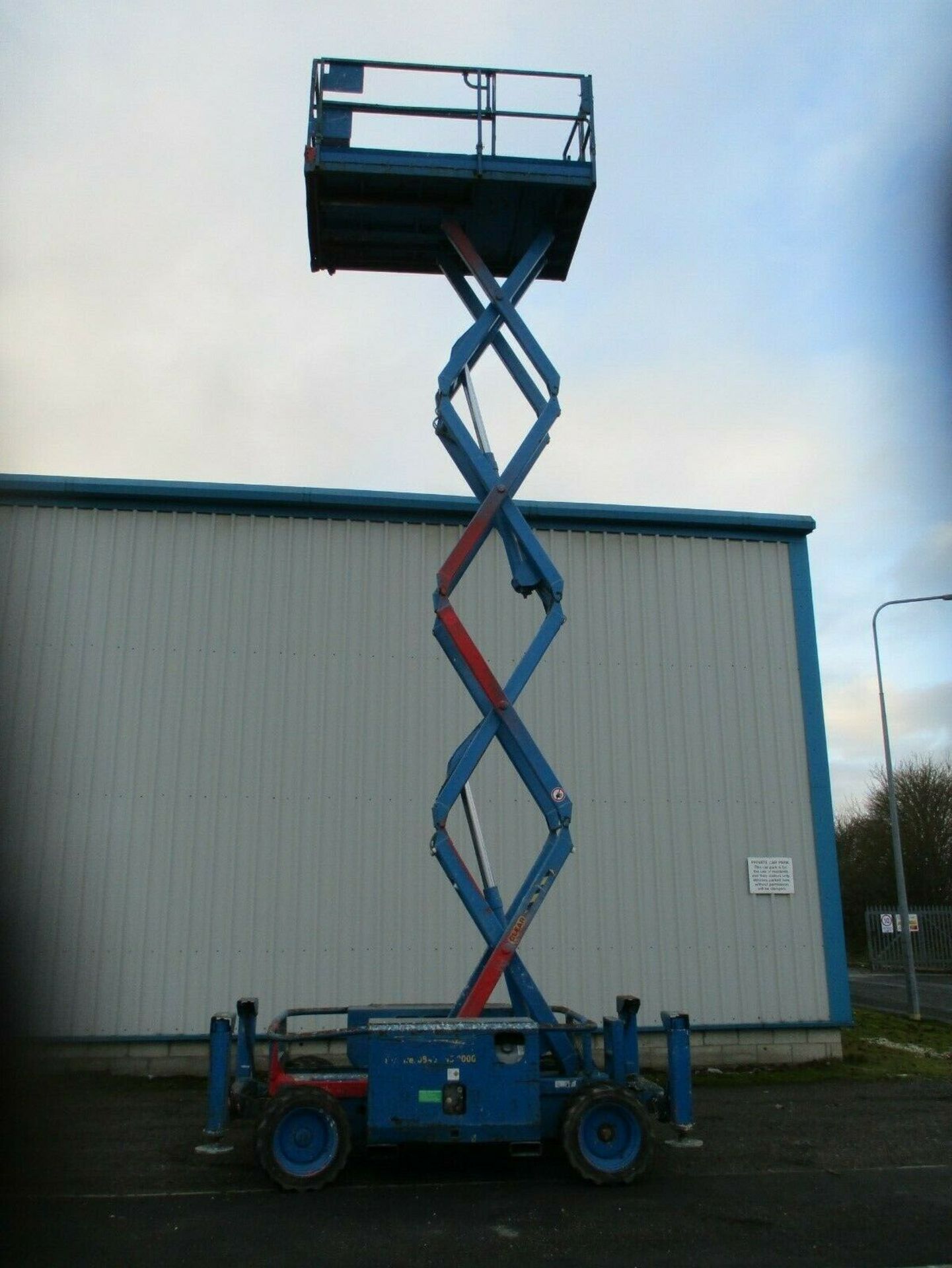 2007 Skyjack 6826 RT 4wd Scissor Lift Access Platform Cherry Picker MEWP Genie - Image 8 of 8