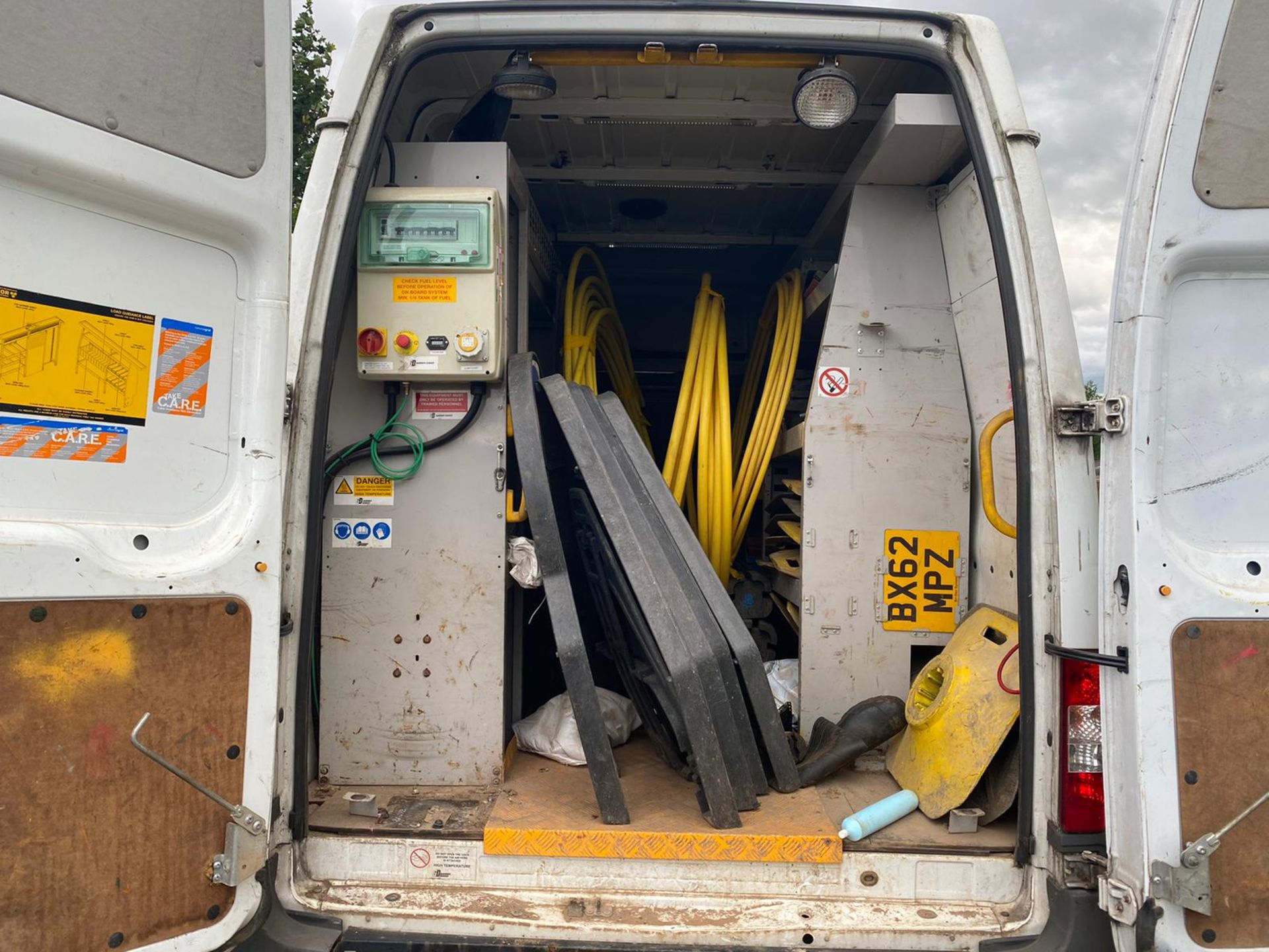 2012 Ford Transit 100 T350 Utility Van Built in Compressor & Generator - Image 6 of 10