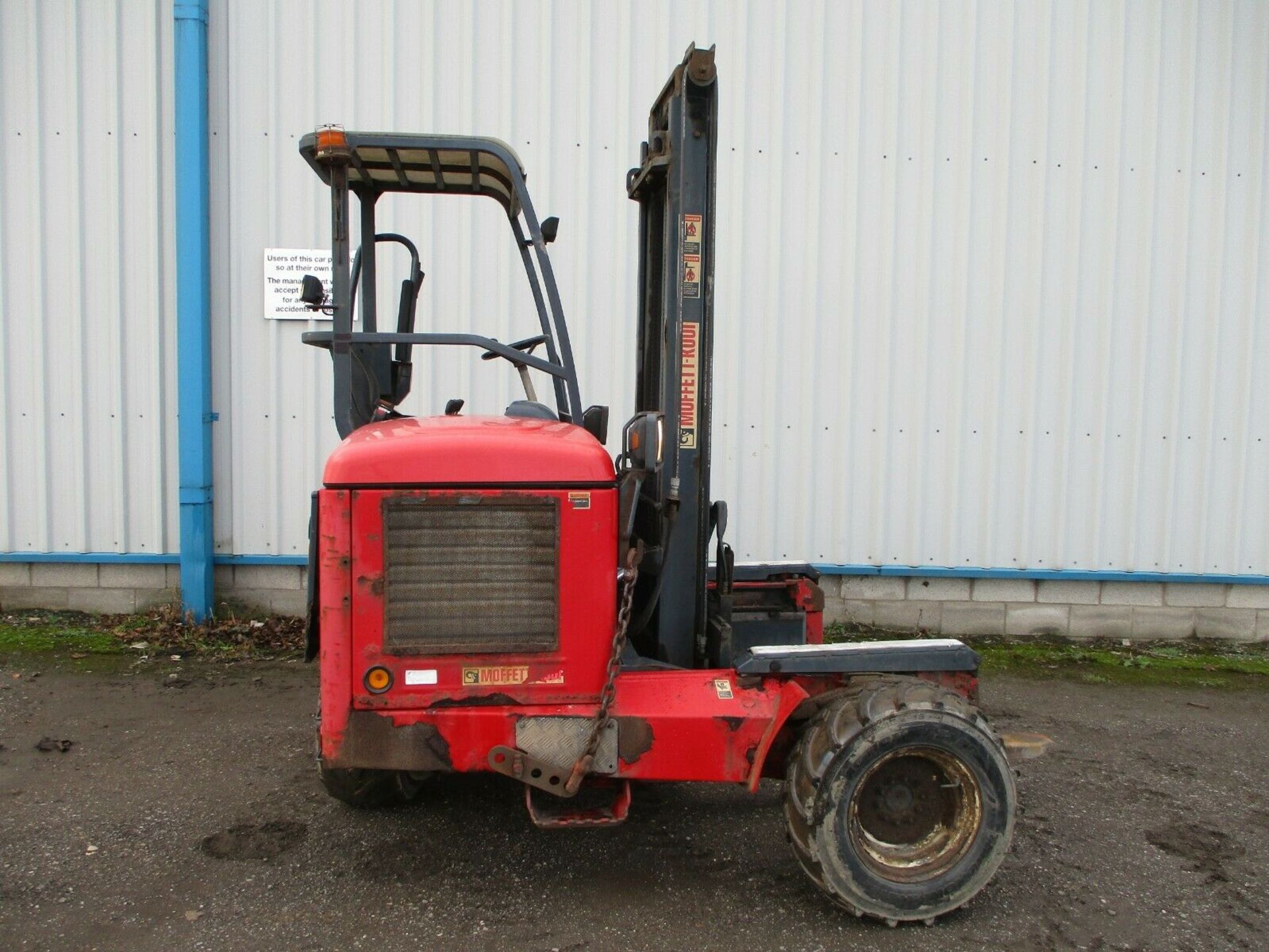 2005 Moffett Mounty M8 25.3 Truck Mounted Forklift - Image 7 of 11