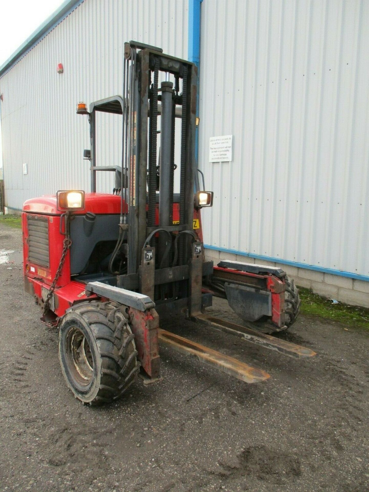 2005 Moffett Mounty M8 25.3 Truck Mounted Forklift - Image 8 of 11