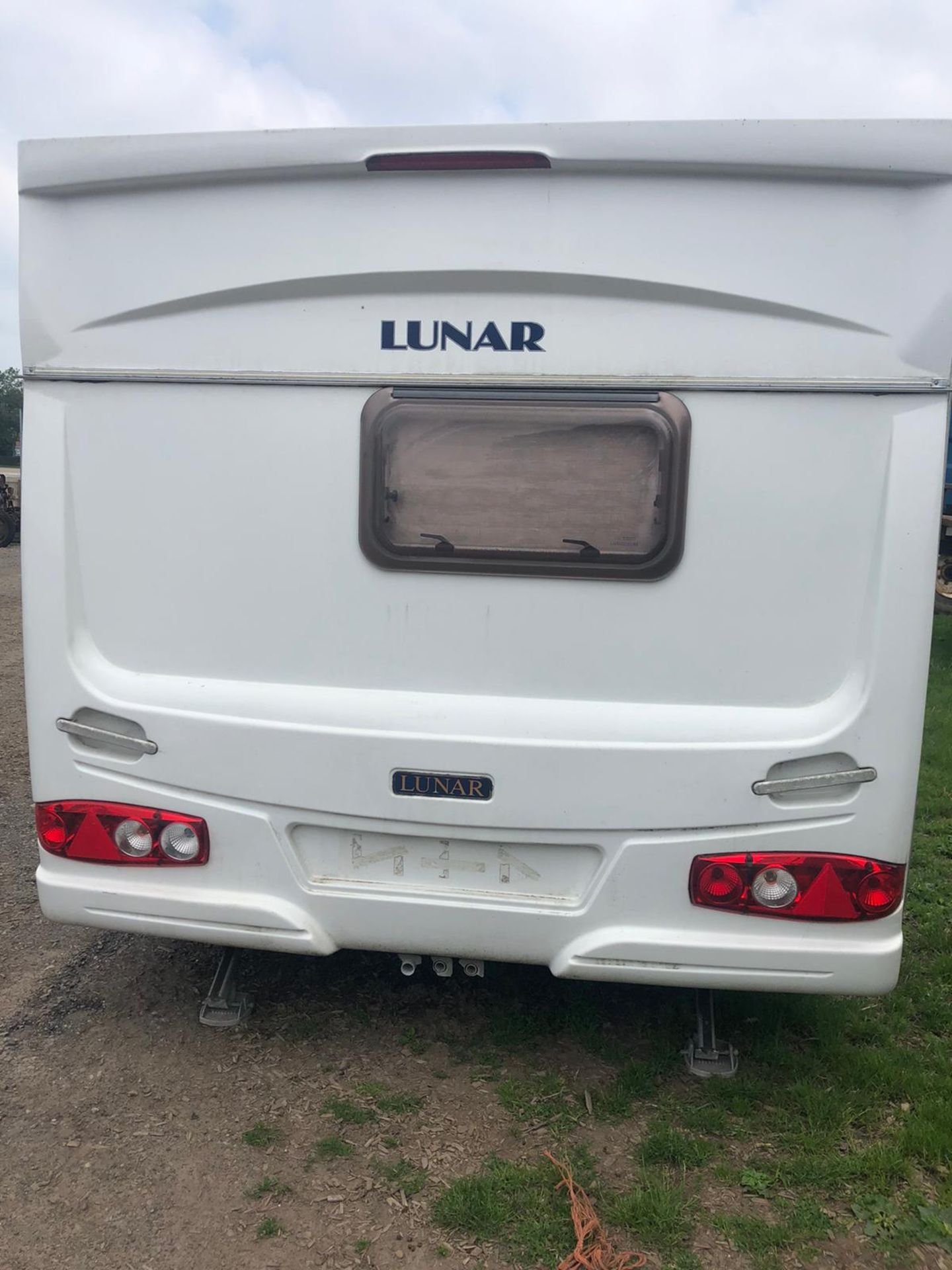 Lunar Lexon 4 Berth Caravan 2004 - Image 5 of 12