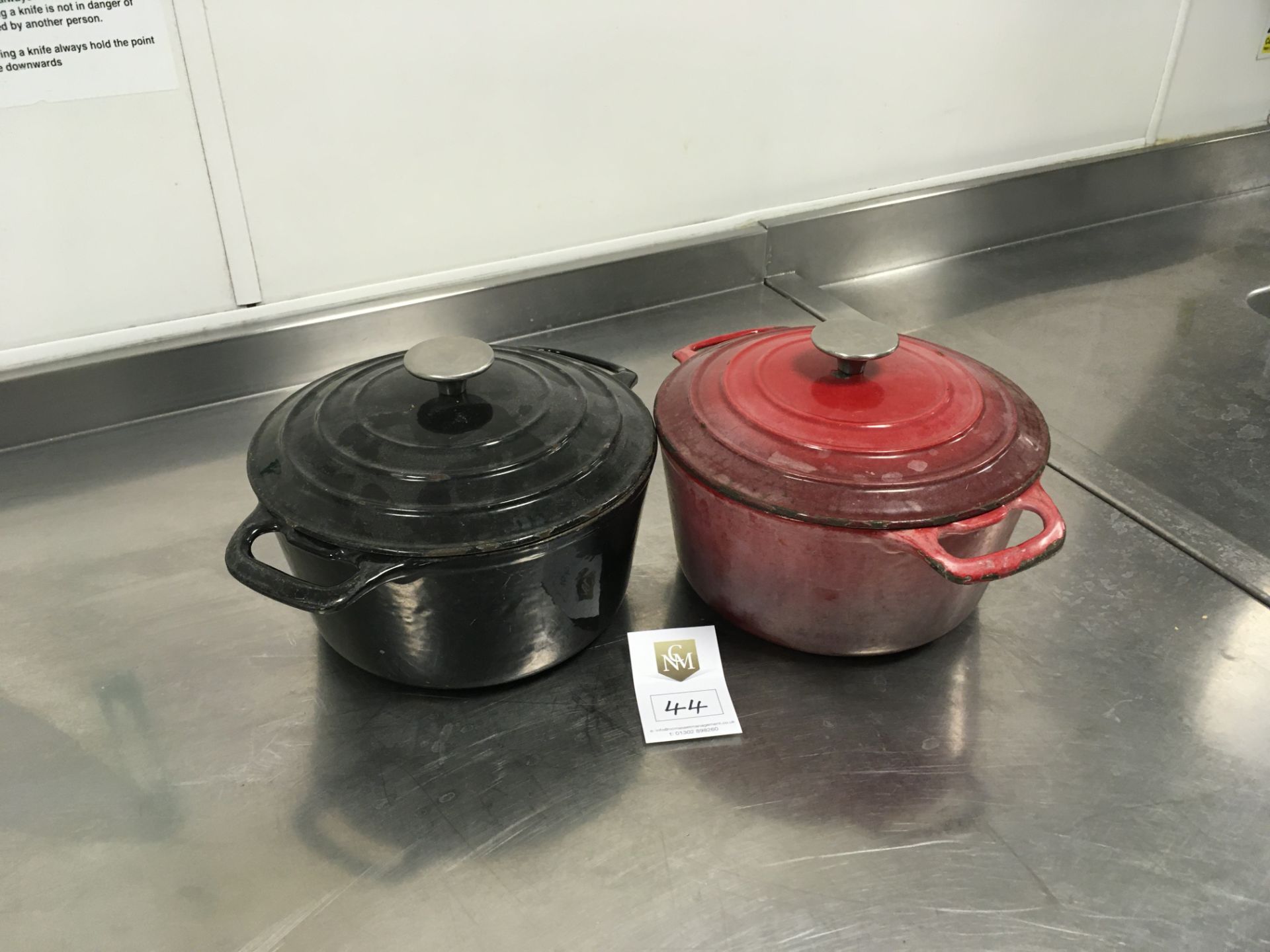 2 x Vogue Casserole Pots