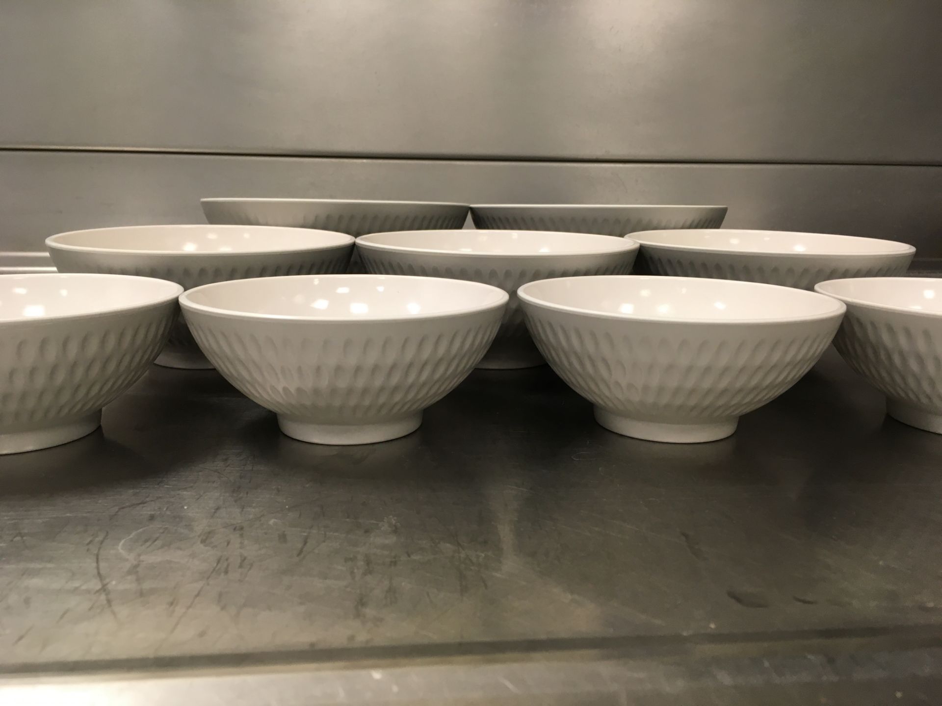 9 x Melamine Bowls - Image 2 of 2