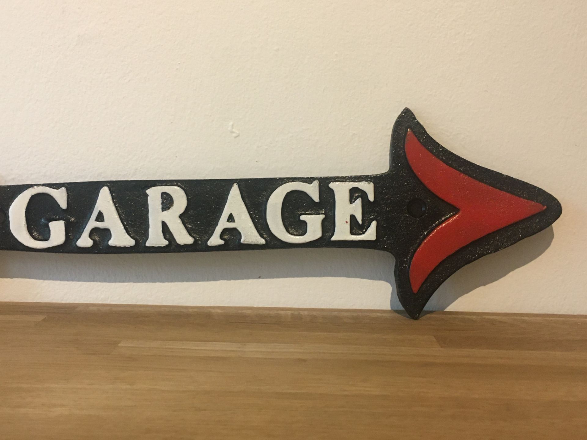 Harley Davidson Motorcycles Cast Iron Garage Arrow Sign - Image 4 of 4