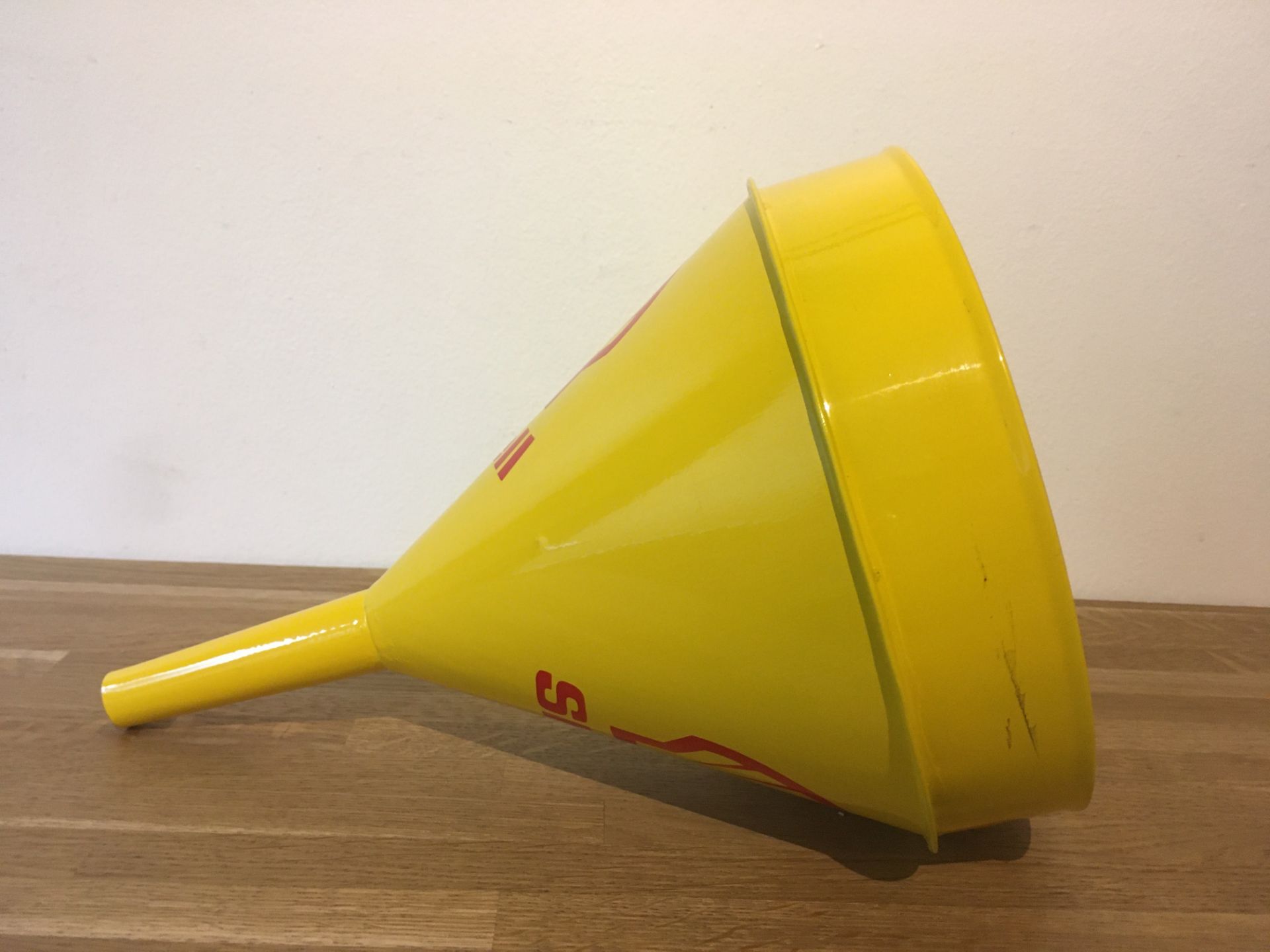 Medium Shell Oil Funnel - Image 5 of 5