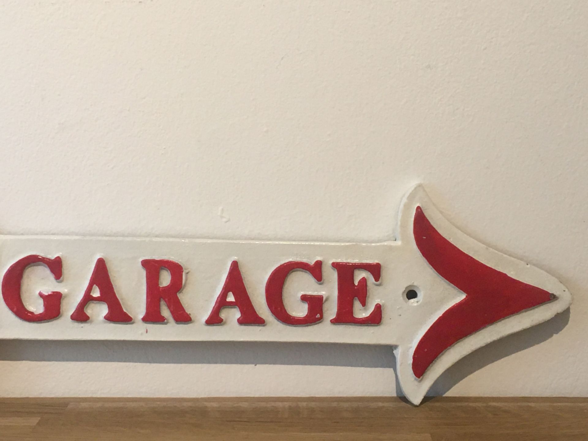 Volkswagen Cast Iron Garage Arrow Sign - Image 3 of 3