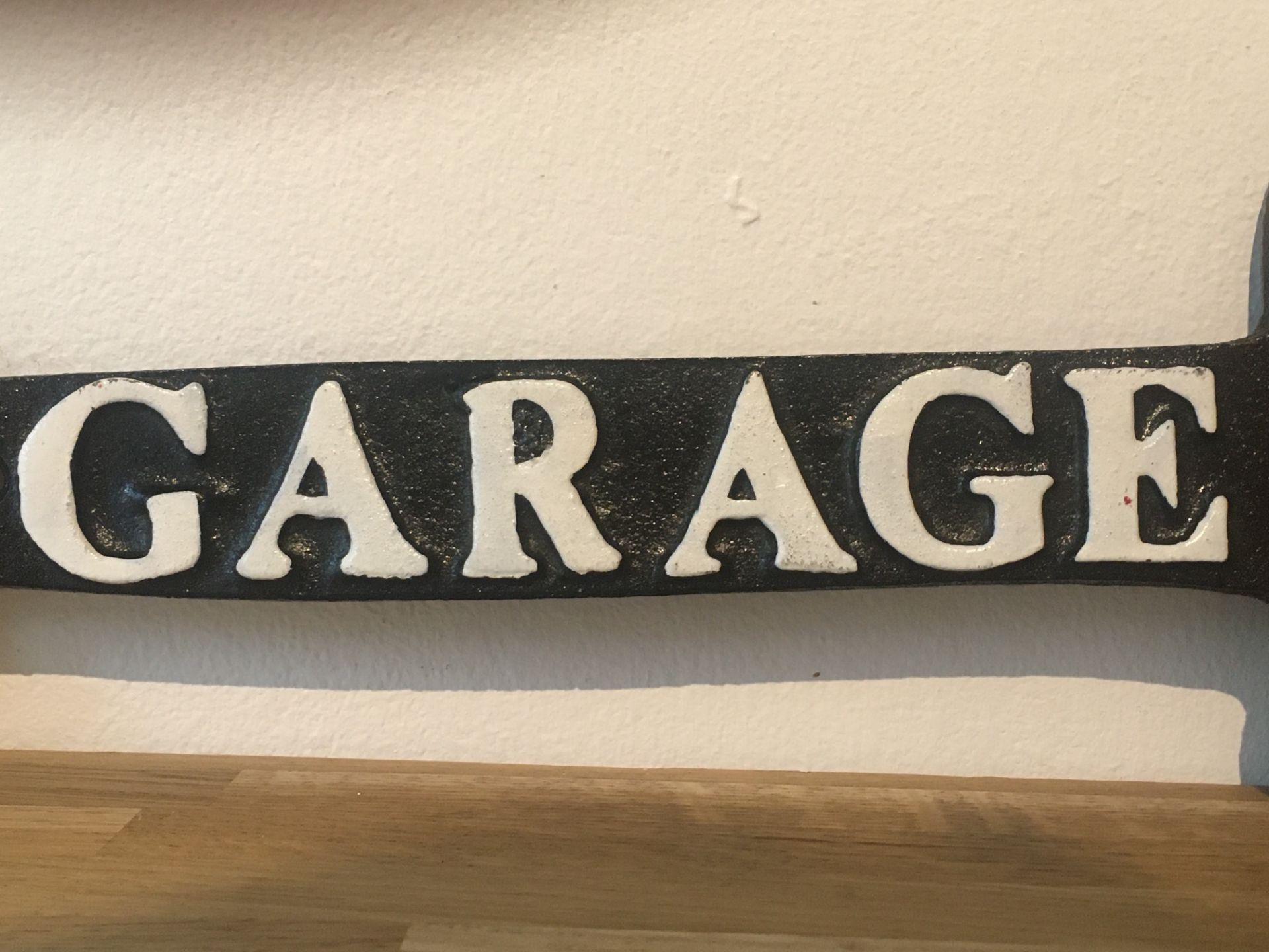 Harley Davidson Motorcycles Cast Iron Garage Arrow Sign - Image 3 of 4