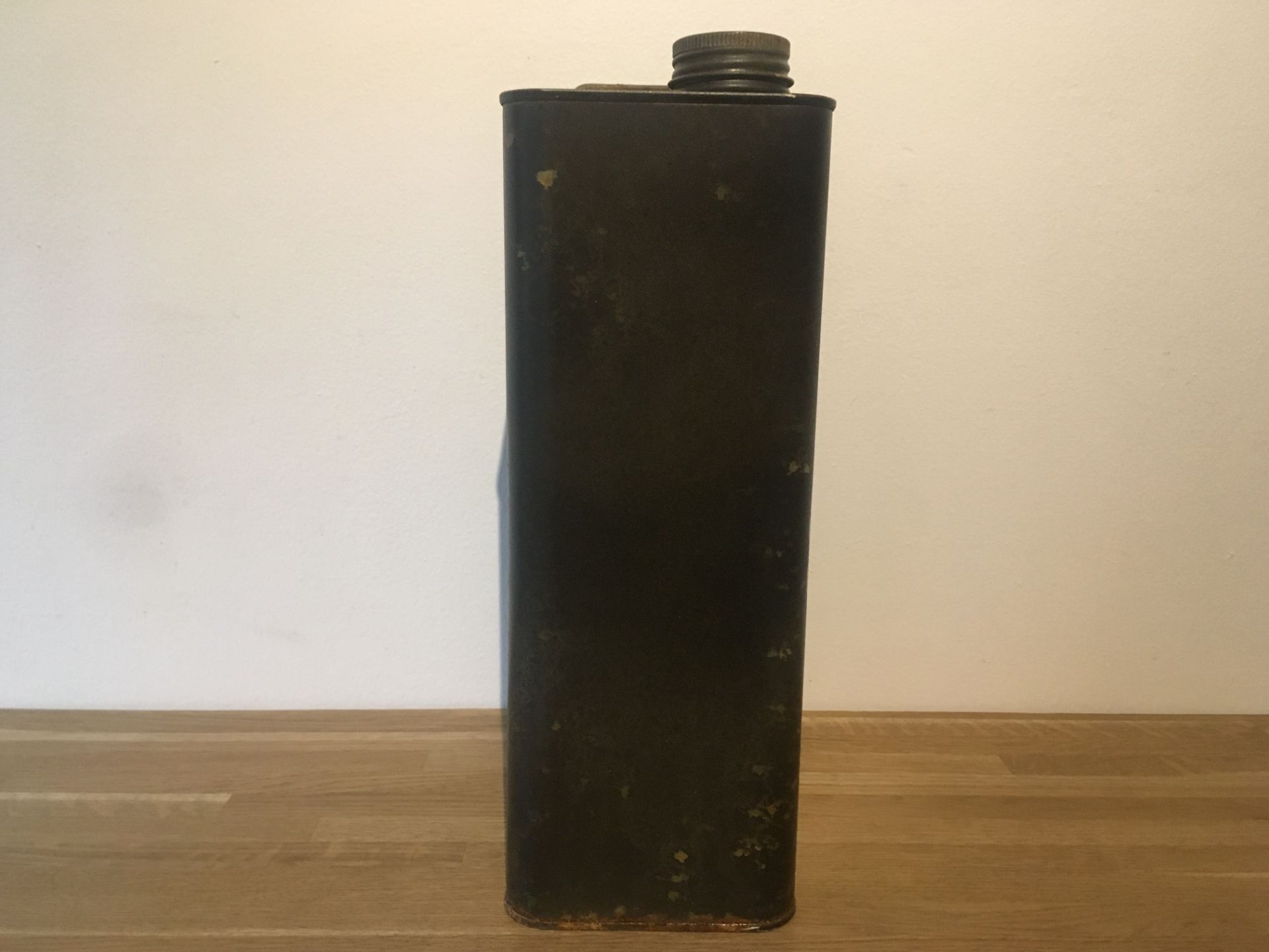 Shell Motor Oil Petrol Can - Image 4 of 6