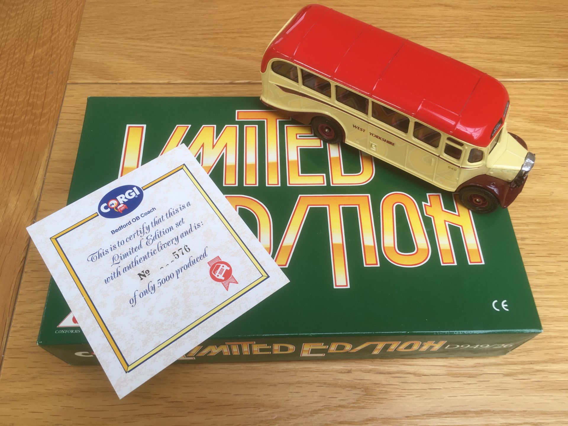 Limited Edition Corgi Bedford OB Coach West Yorkshire - D949/26 - Image 6 of 8