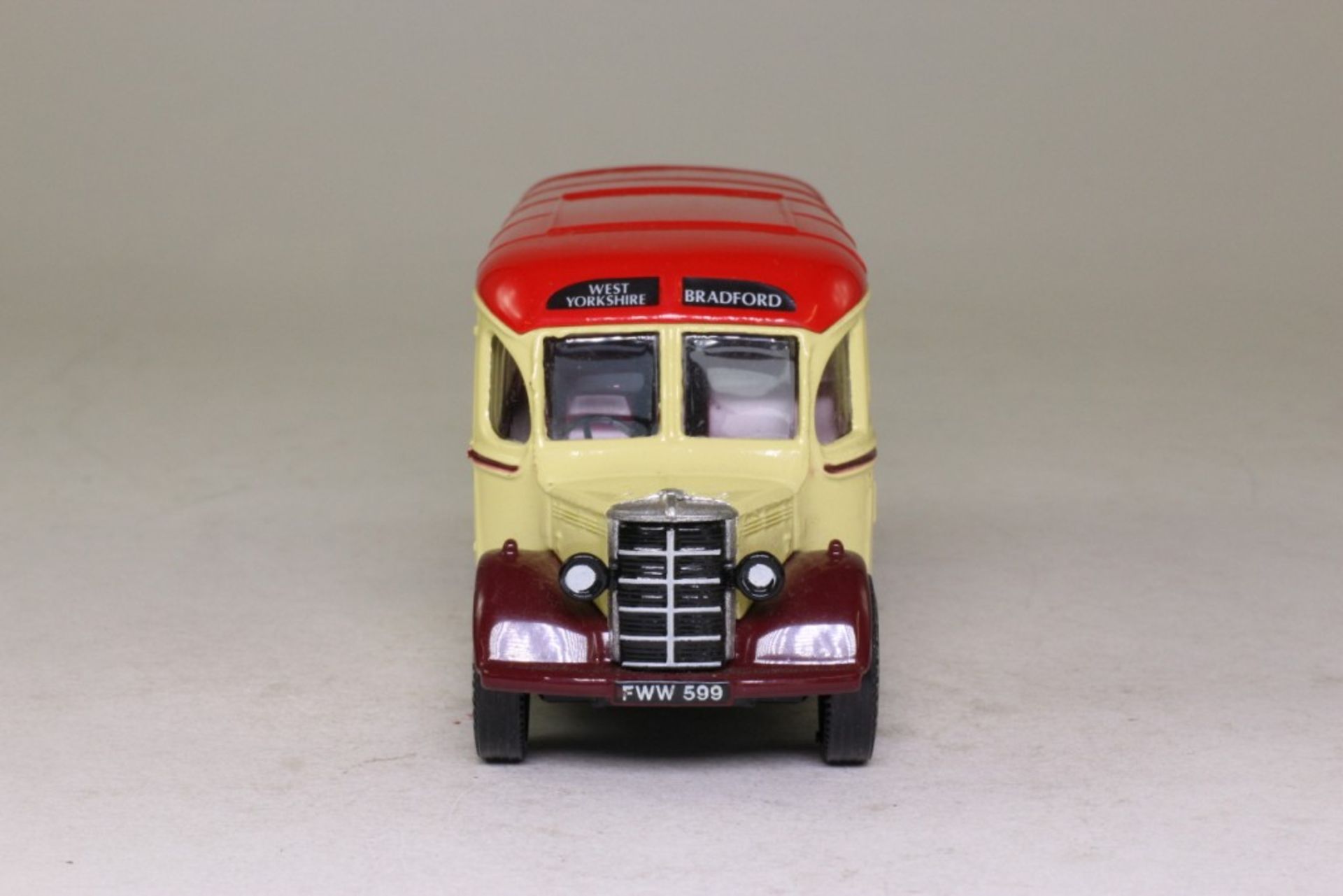 Limited Edition Corgi Bedford OB Coach West Yorkshire - D949/26 - Image 5 of 8