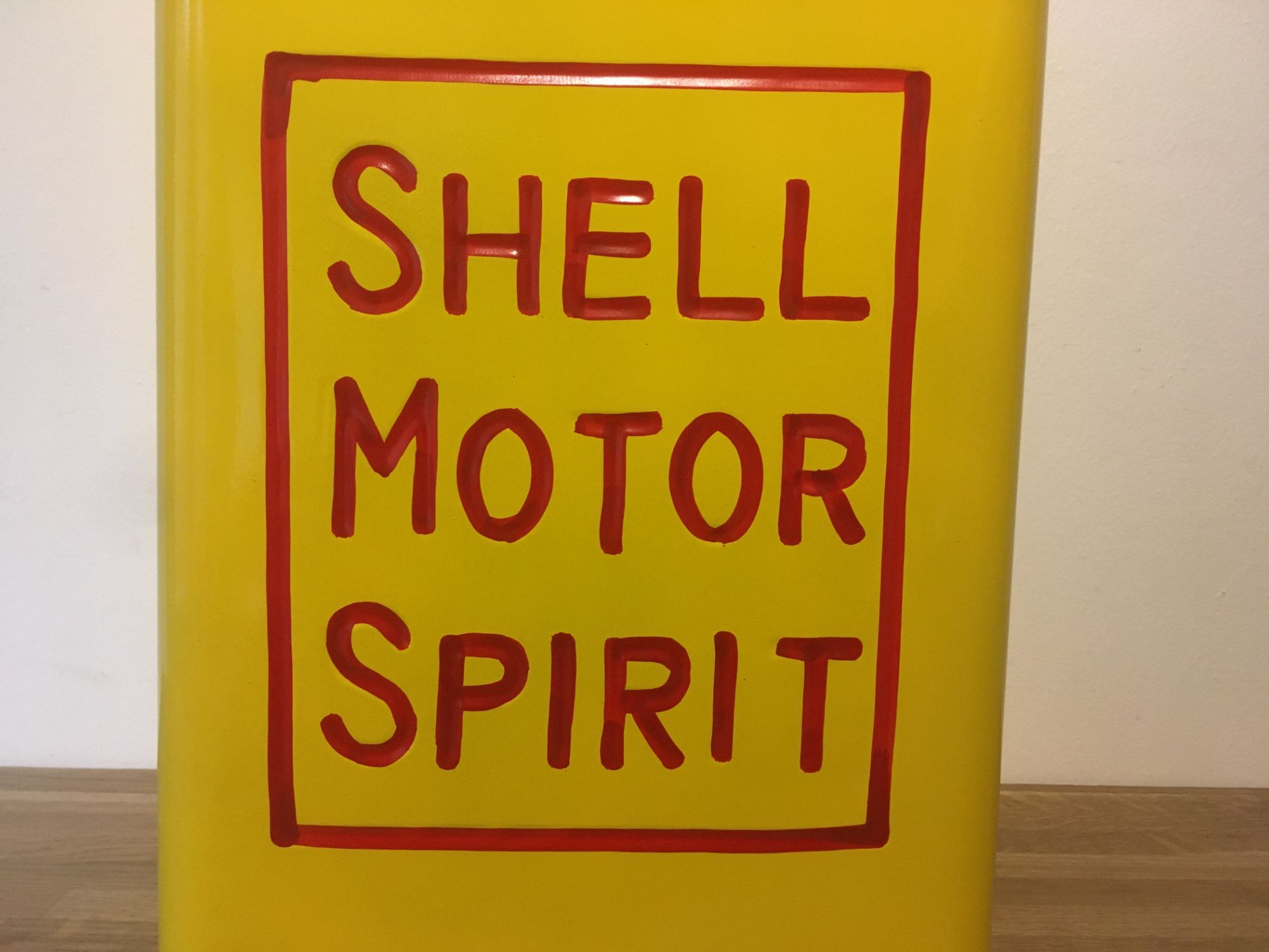 Shell Typeface Oil Can - Image 2 of 7