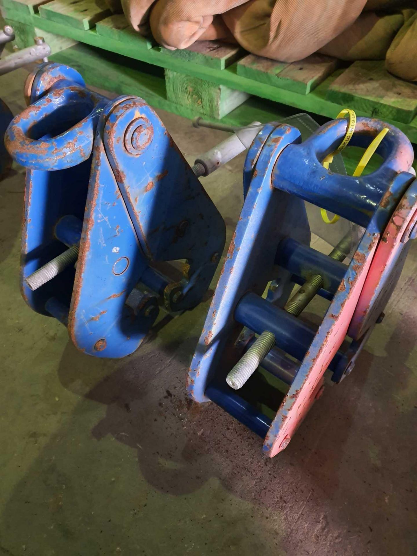 7 of 5t Girder Clamps