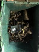 Box of HT Dee Shackles