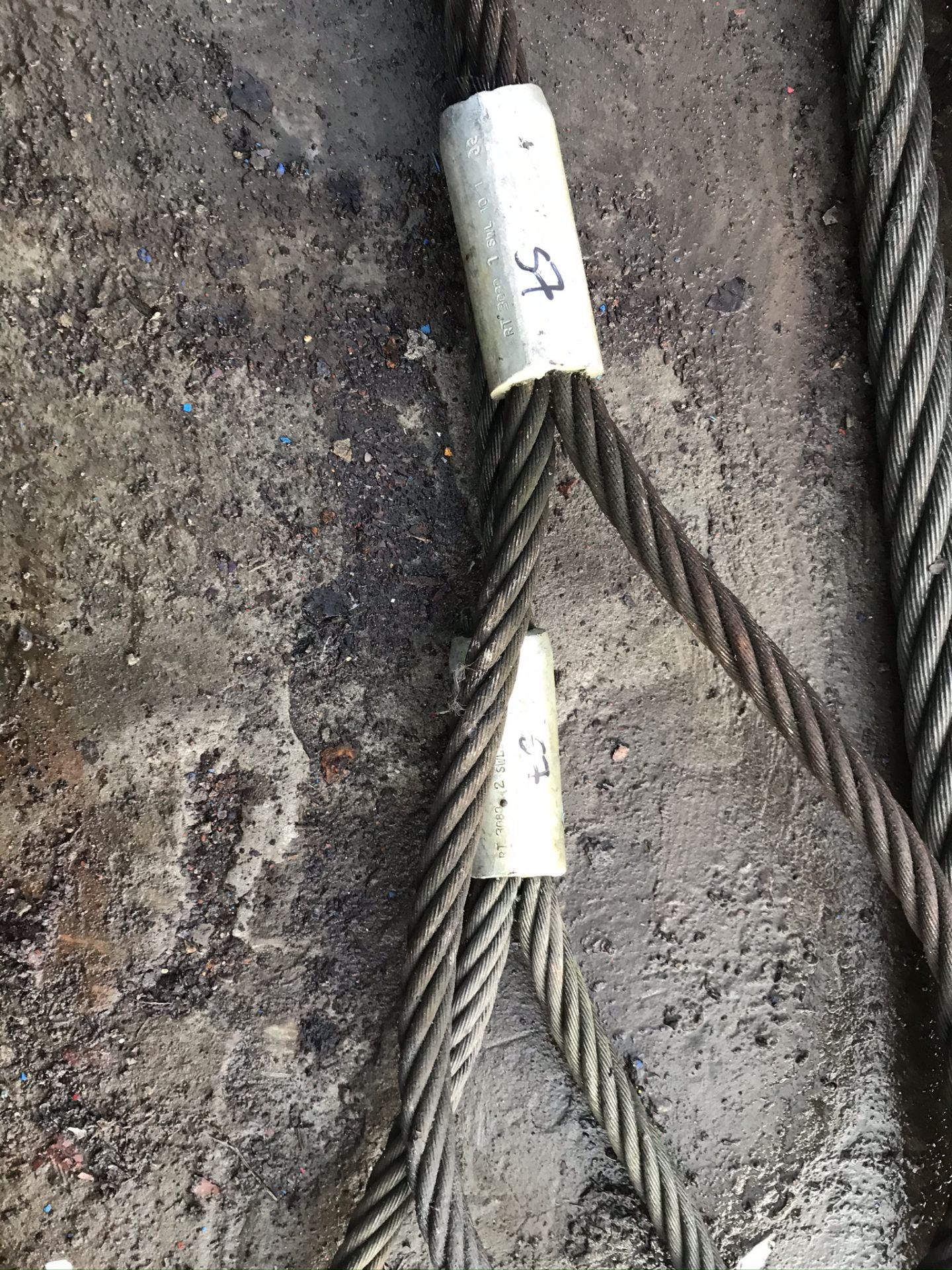 2 no of 10t circa 6m wire rope slings