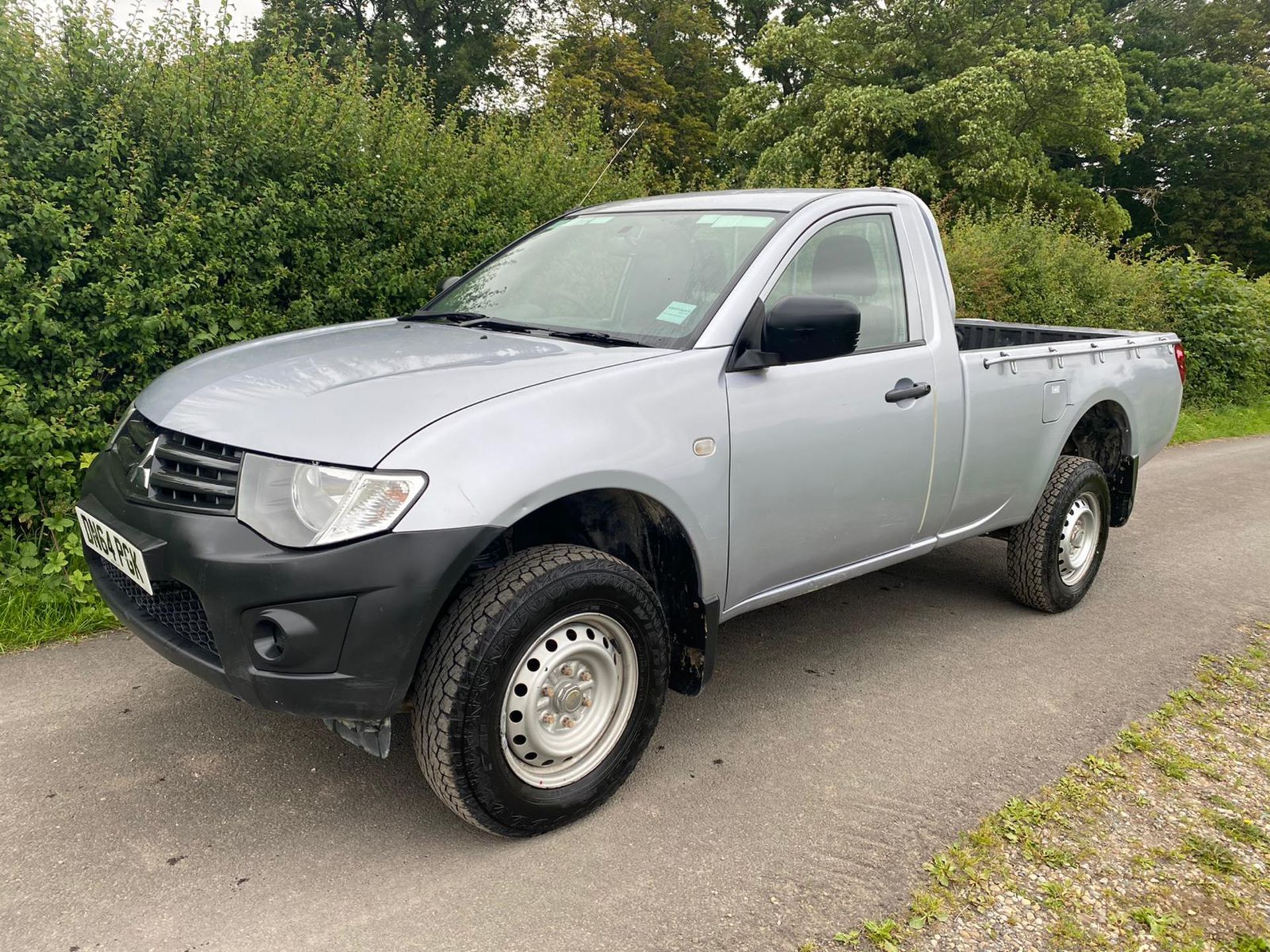 Mitsubishi L200 4 Work 2014 (64) - Image 2 of 11