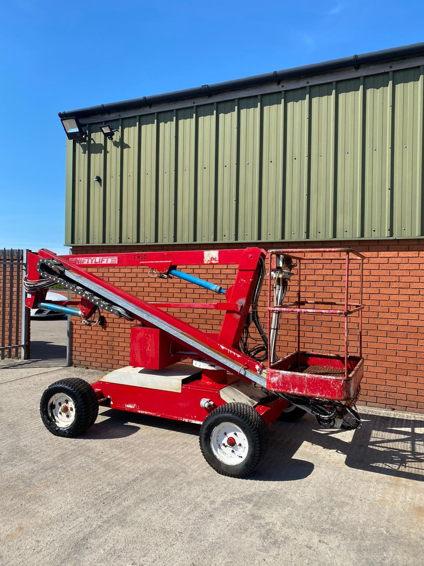 Niftylift HR12 E Electric Cherry Picker - Image 2 of 11