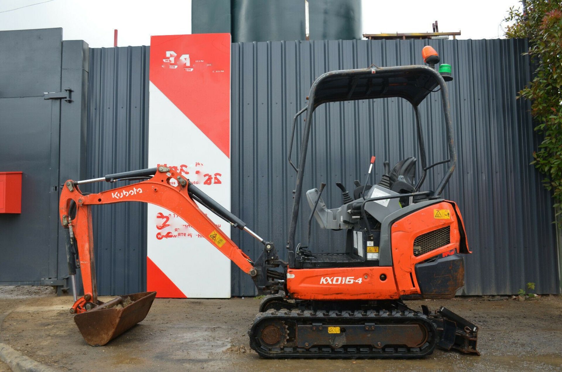 Kubot KX016-4 Mini Excavator 2014 - Image 10 of 12