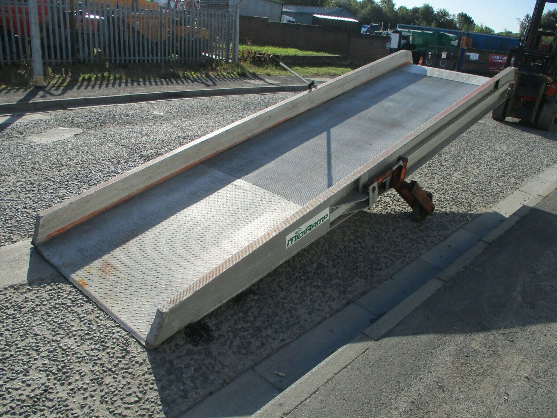 ECOA Midiramp Aluminium Loading Ramp - Image 6 of 12