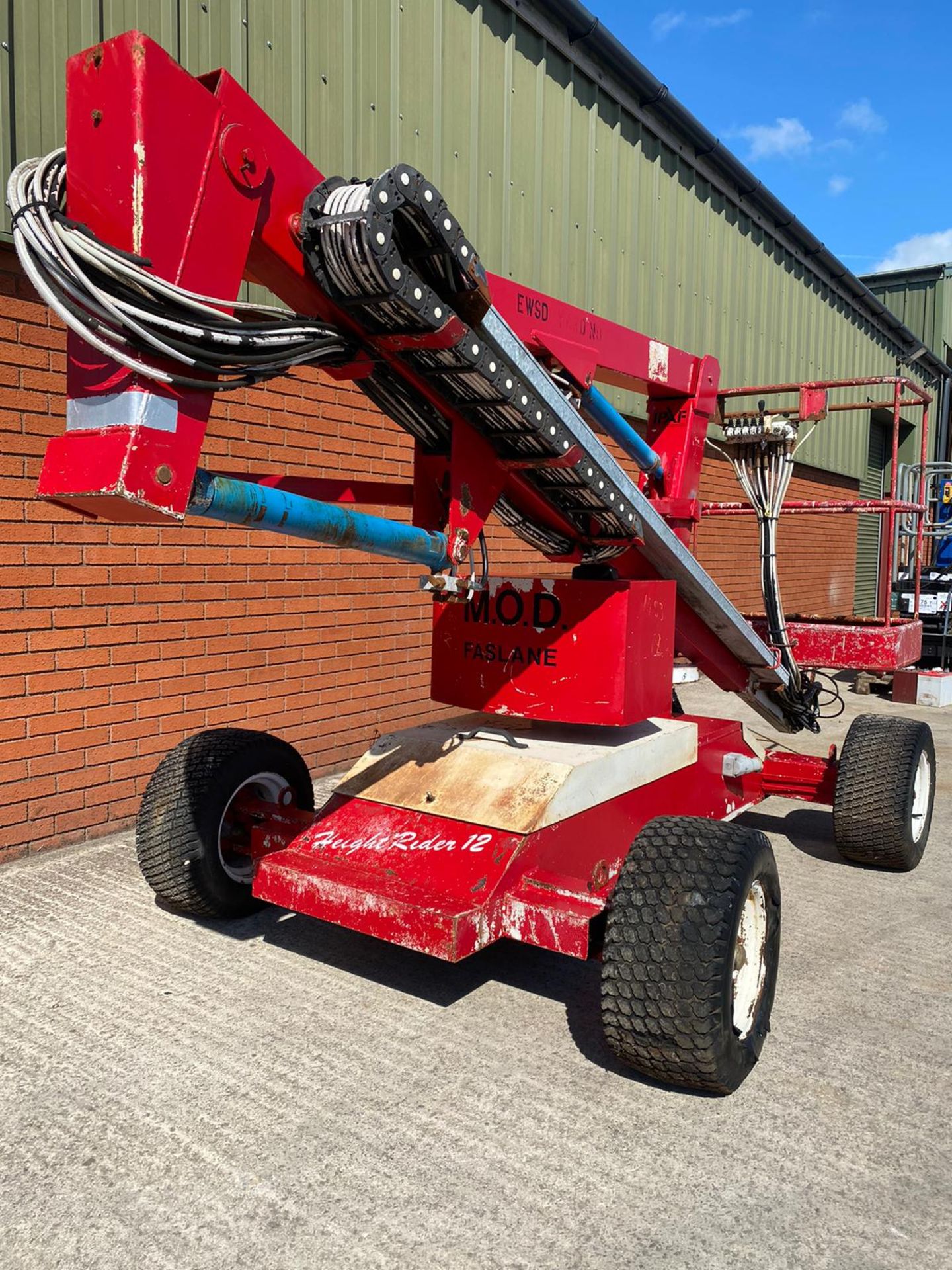 Niftylift HR12 E Electric Cherry Picker - Image 5 of 11