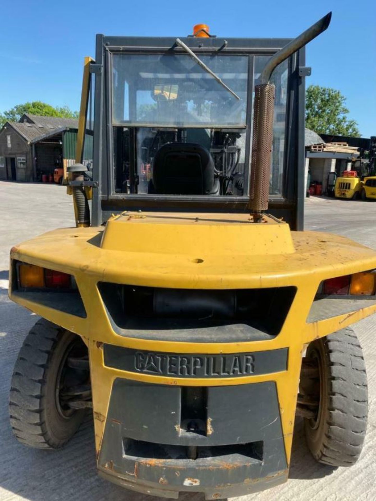 Caterpillar 7 Tonne Fork Lift - Image 2 of 4