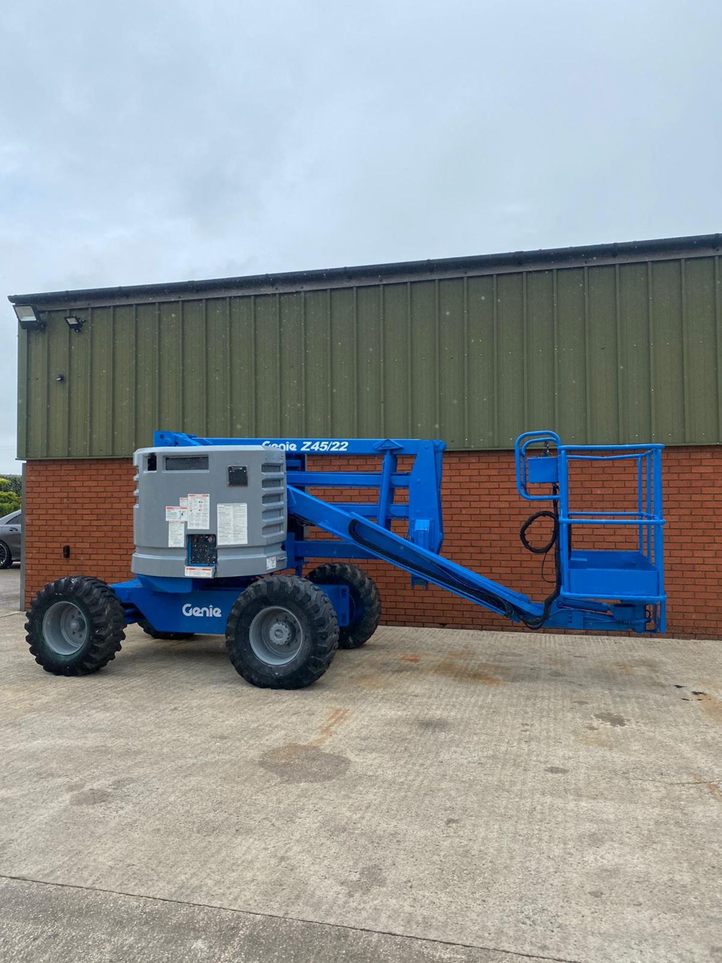 Genie z45/22 Cherry Picker - Image 2 of 14