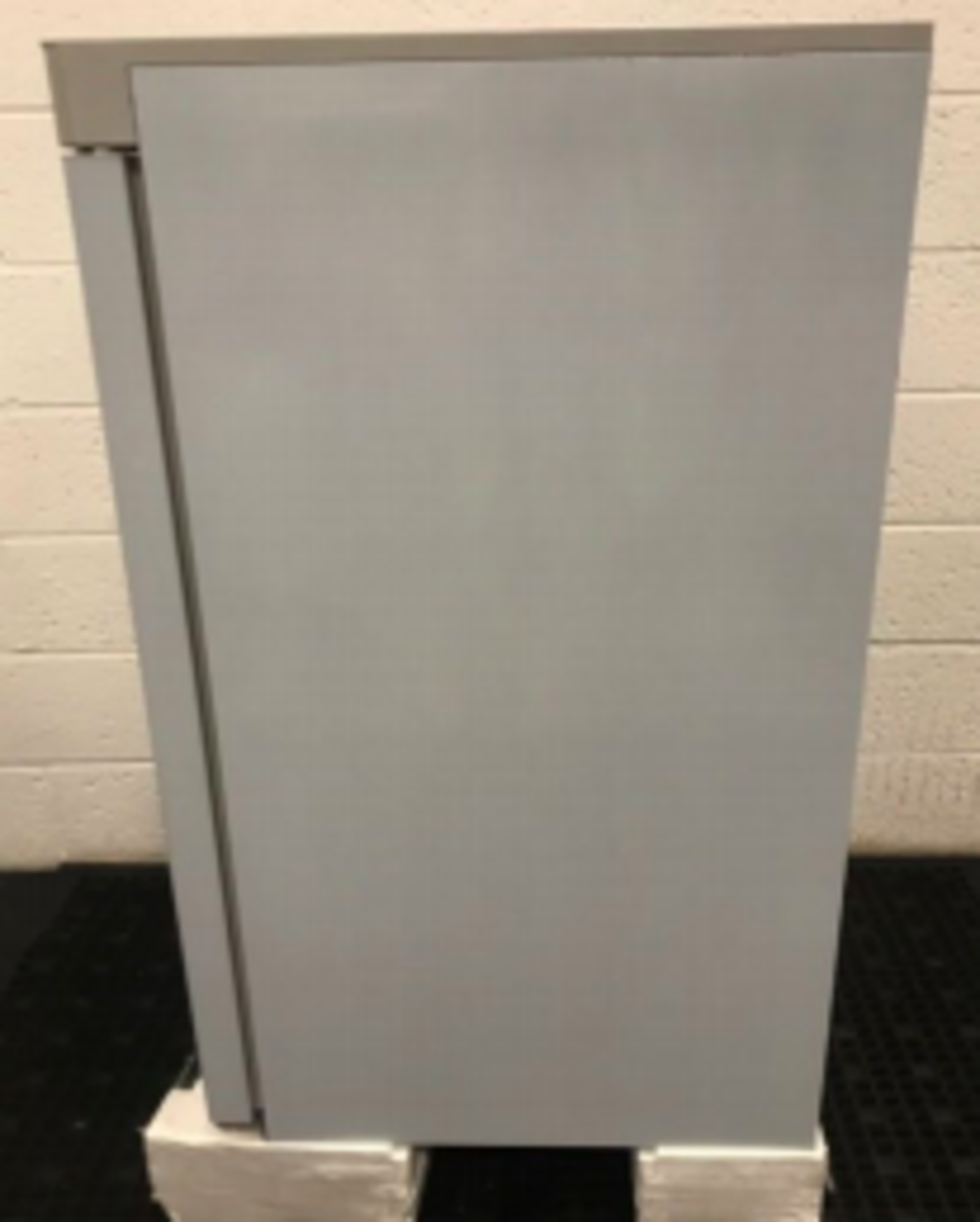 Compact Freezer F 310 RG C 4N - Image 6 of 11