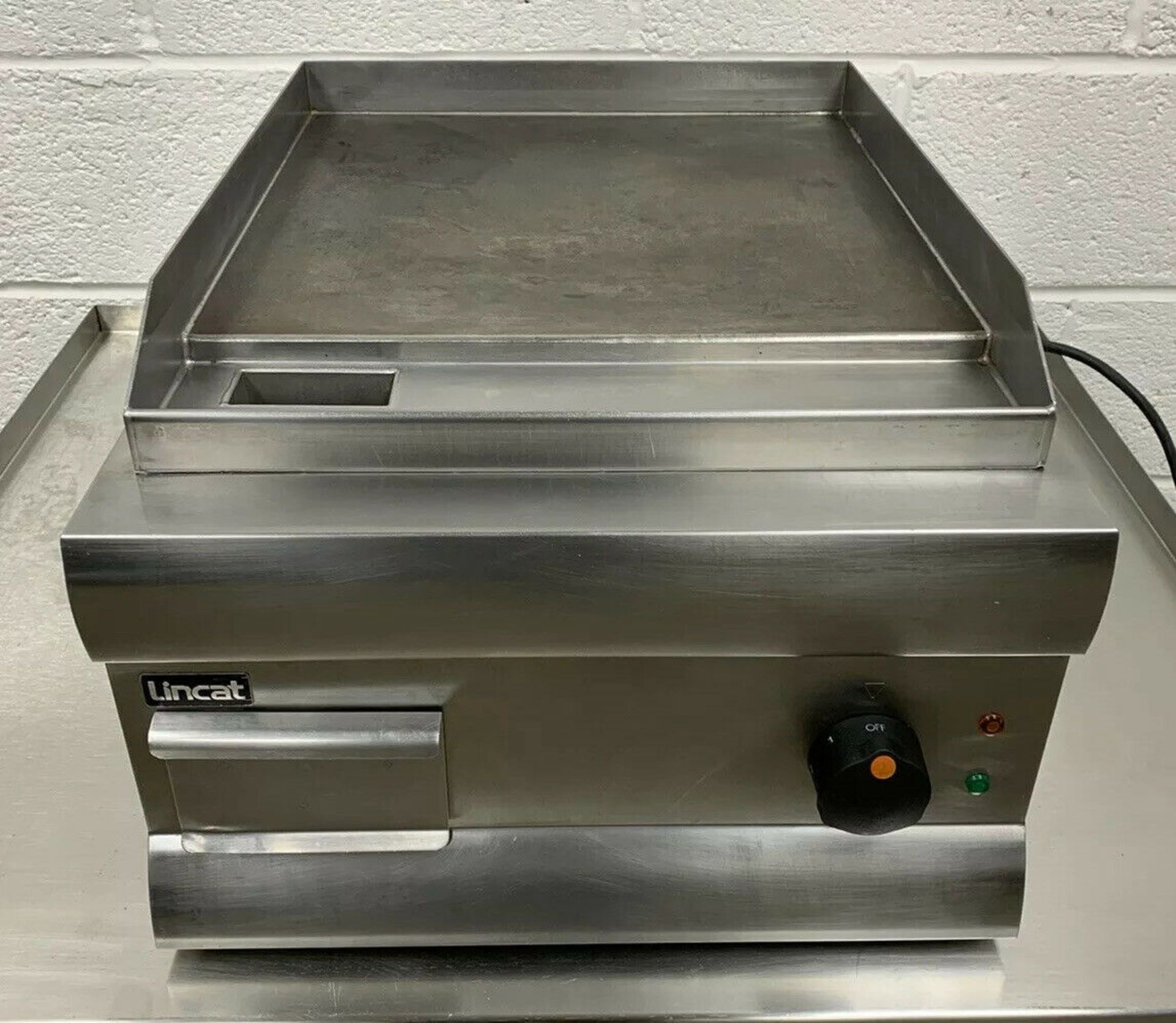 Lincat GS4 Electric Griddle 2.7kw