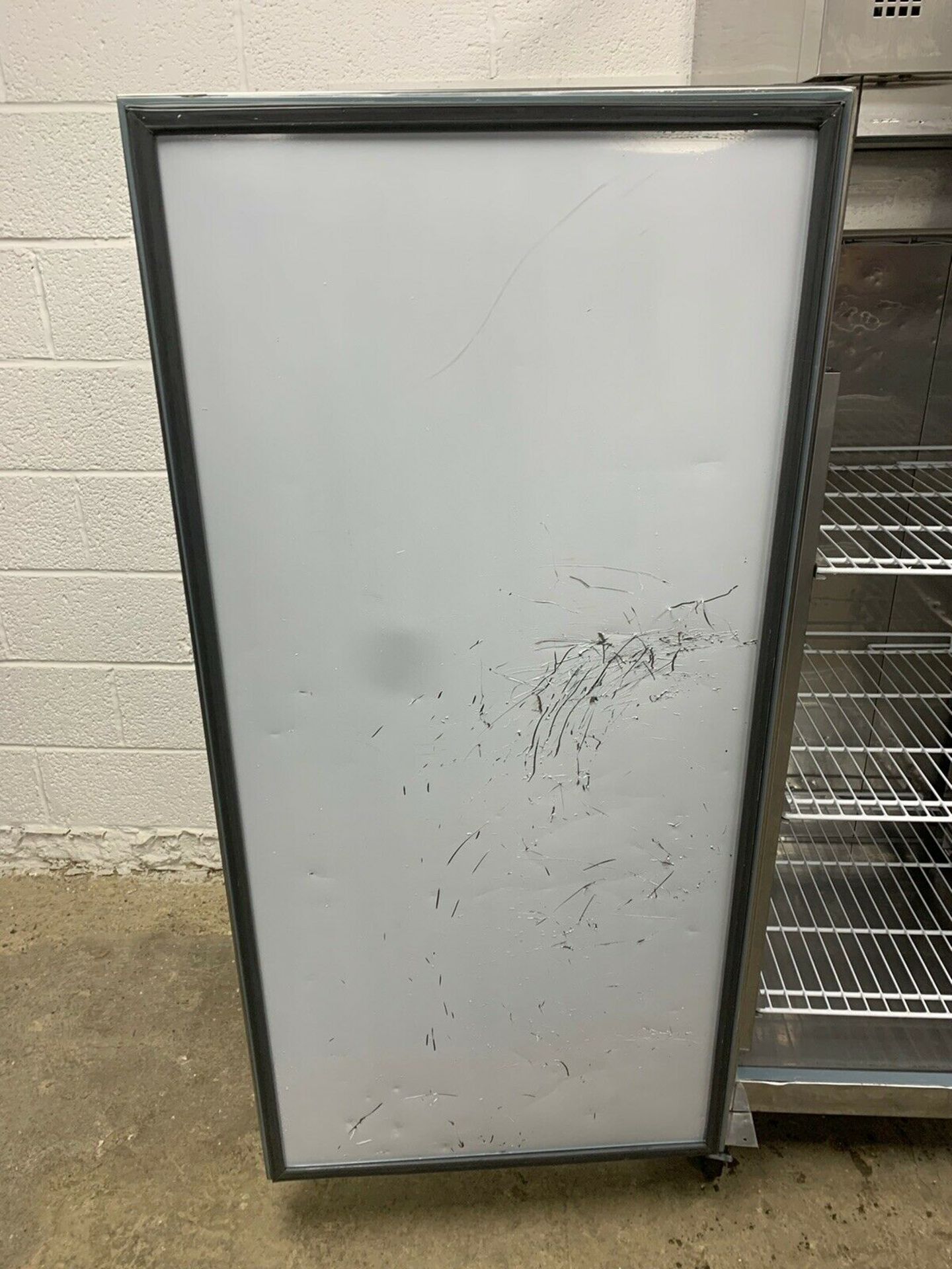 Polar U633 Single Door Freezer 650L - Image 2 of 6
