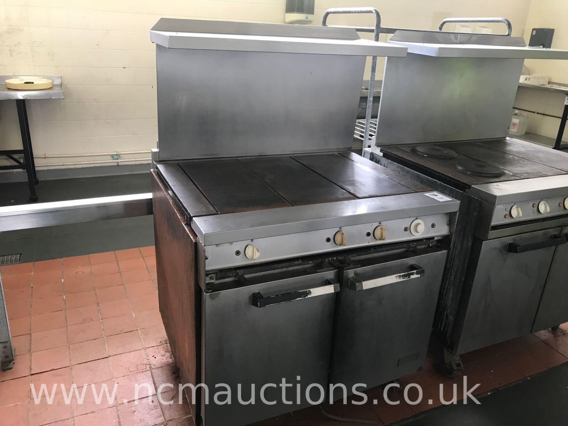 Falcon Dominator Oven with Three Hot Plates