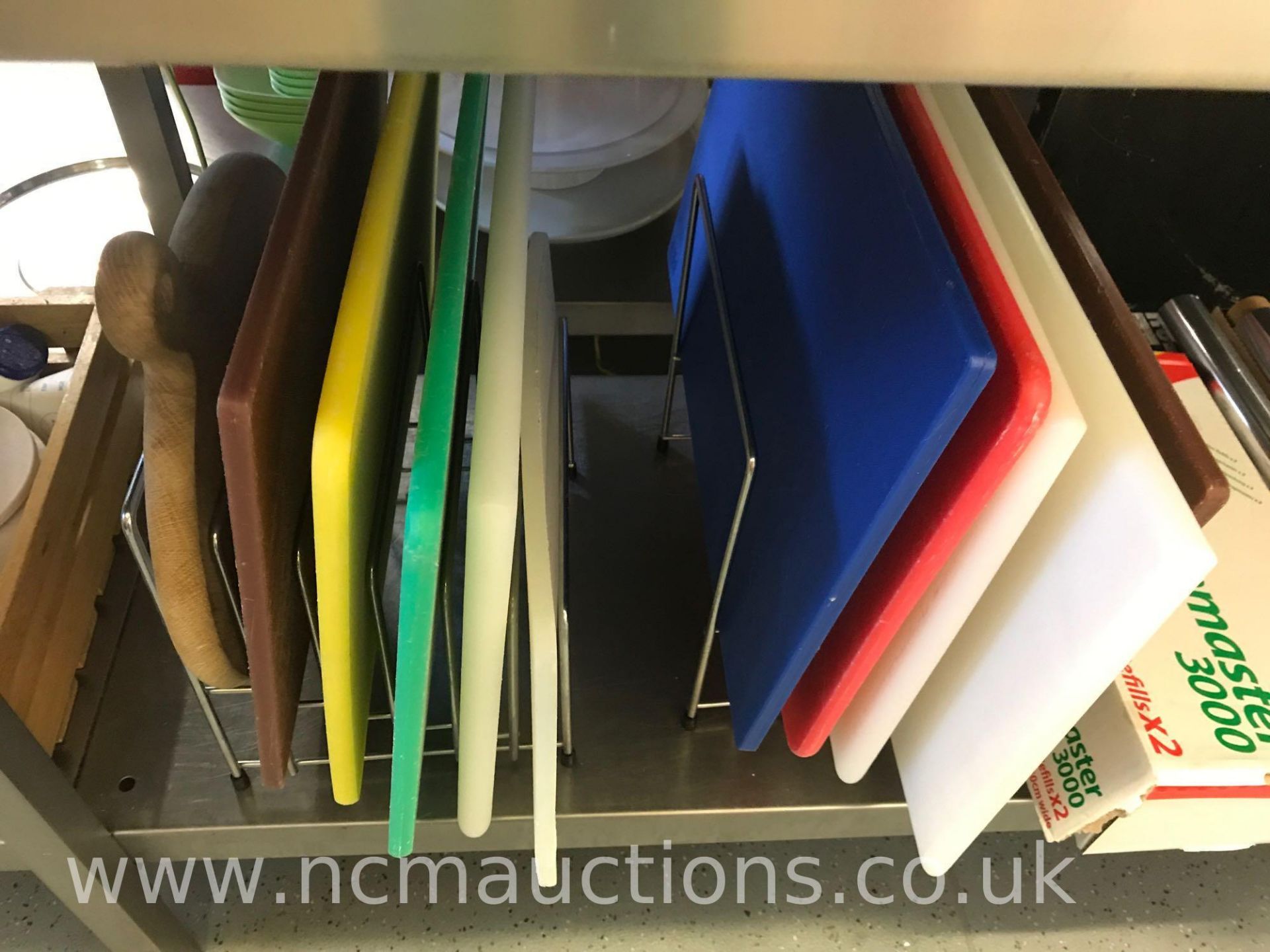 Selection of Chopping Boards - Image 2 of 3