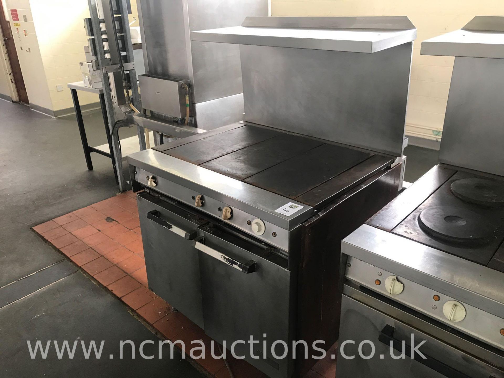 Falcon Dominator Oven with Three Hot Plates - Image 2 of 3